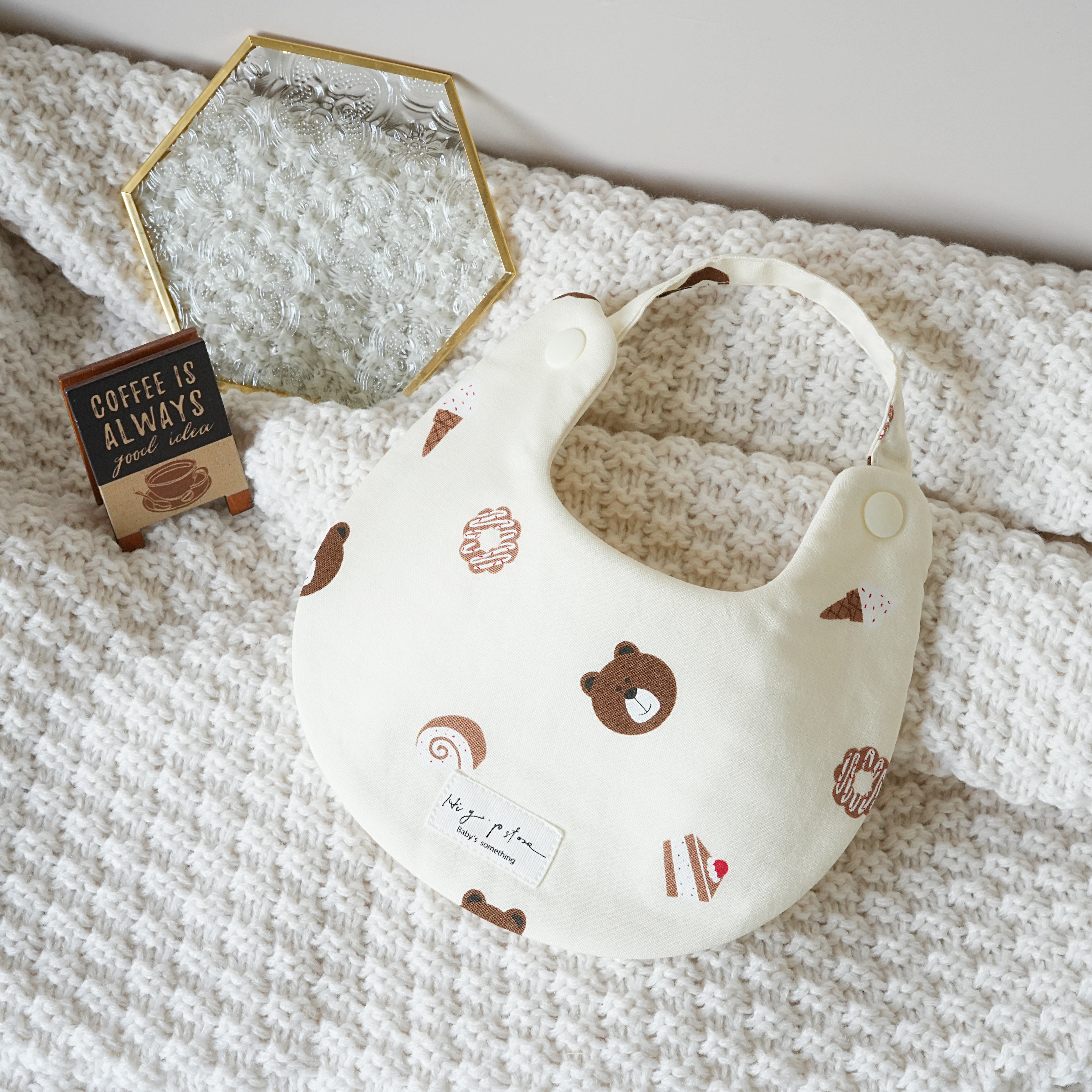 Hi Y.P store-手作圍兜-甜點小熊