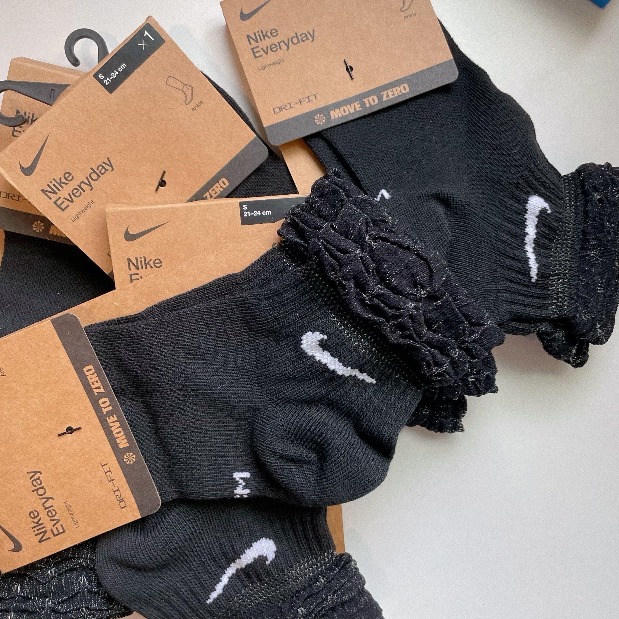 Nike Everyday Socks 黑色 捲邊 花邊 台灣未販售 腳踝襪 長襪 襪子 單入組 DH5485-010