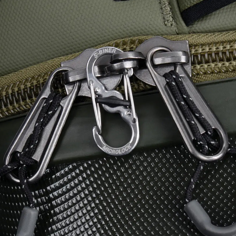 NITEIZE S-Biner MICROLOCK：具鎖定功能S型8字扣環 黑色單入