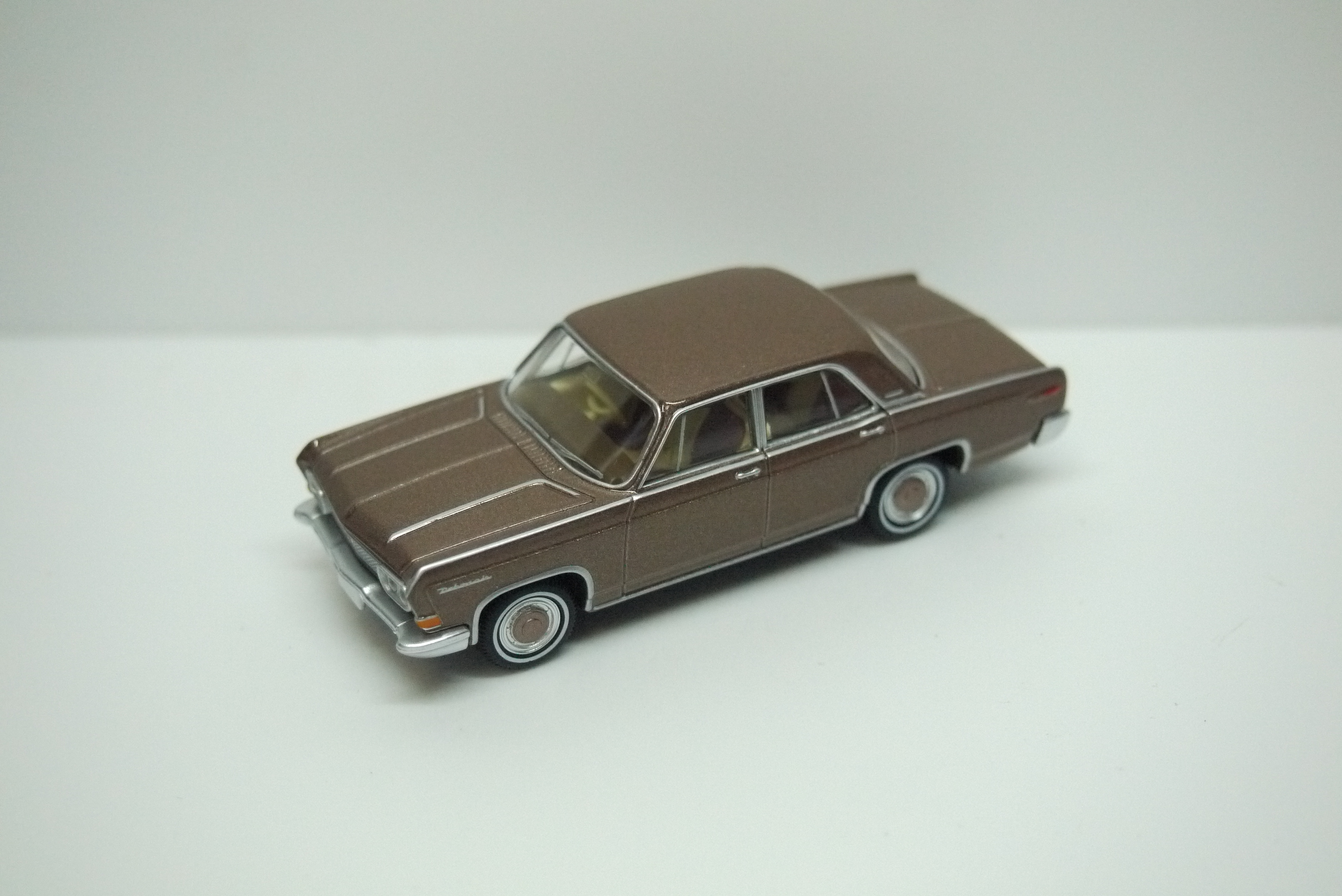 Tomytec 1:64 LV-42c Mitsubishi Debronair 