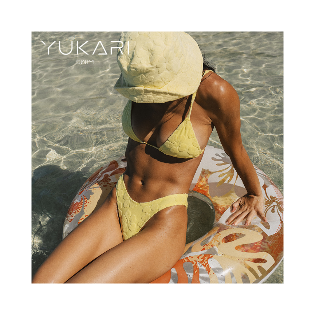 ▲Yukari Cara 花朵嫩黃三角杯比基尼 單上衣  [TB159]