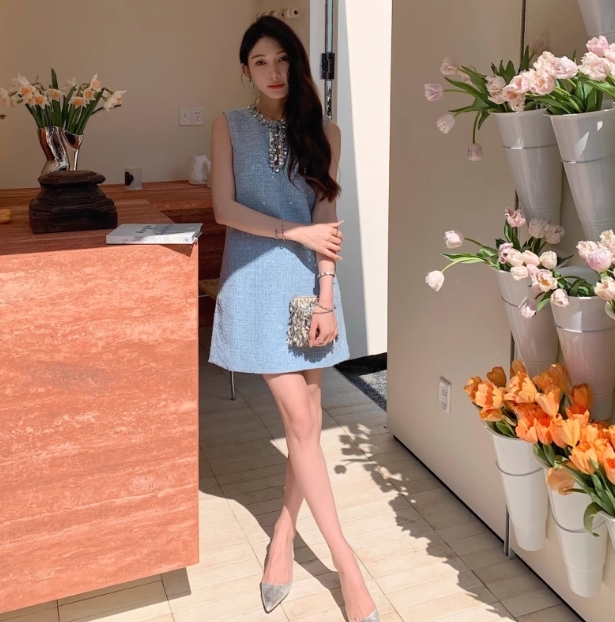 水滴領 亮片薄毛尼洋裝(白/藍)