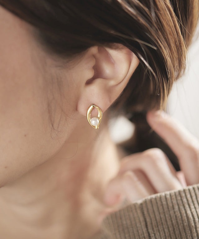 [日本制] 金屬珍珠耳環