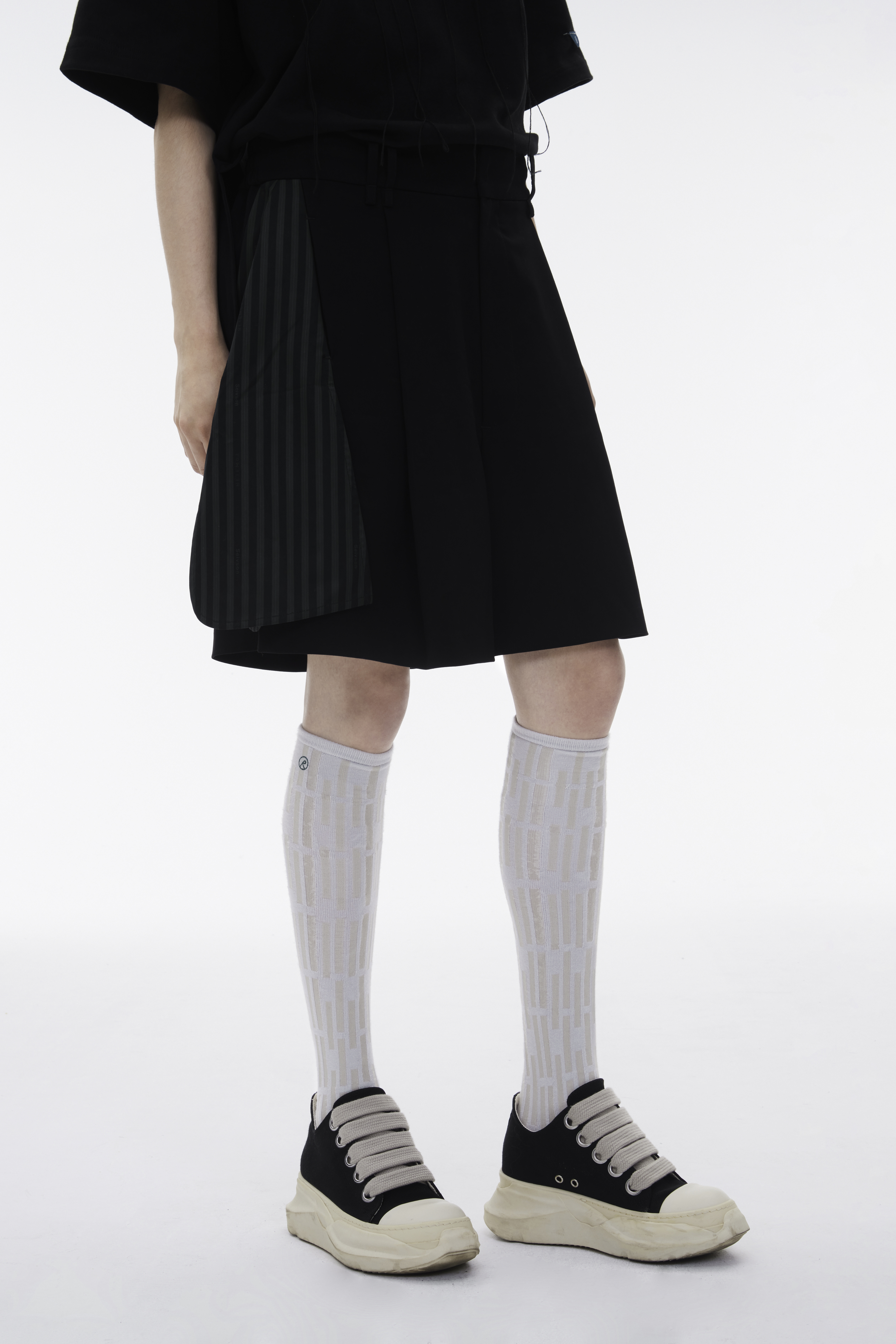 SeRE：CTA shorts | Black