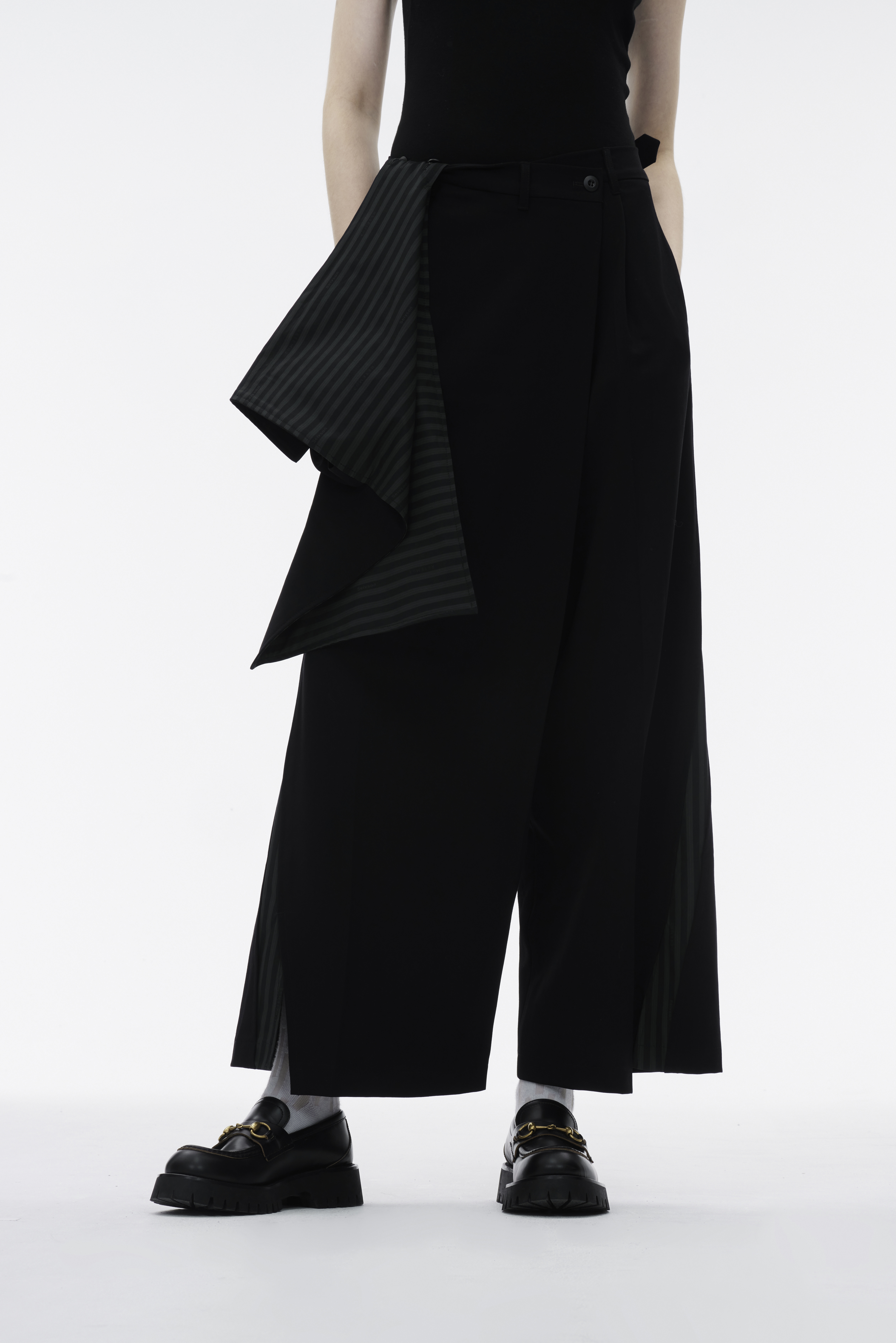 SeRE：SOP trousers | Black