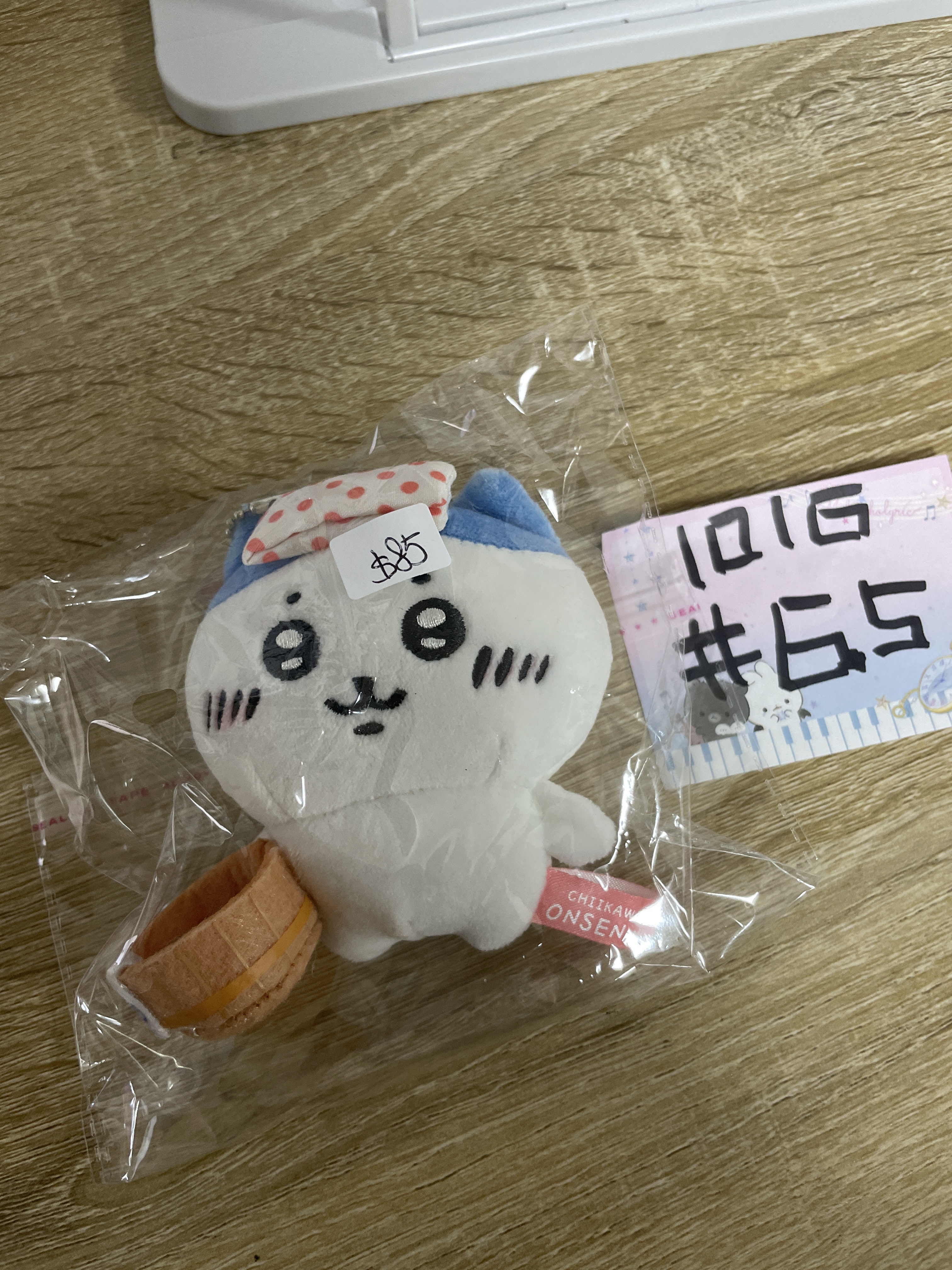 CHIIKAWA 八字貓 公仔#65