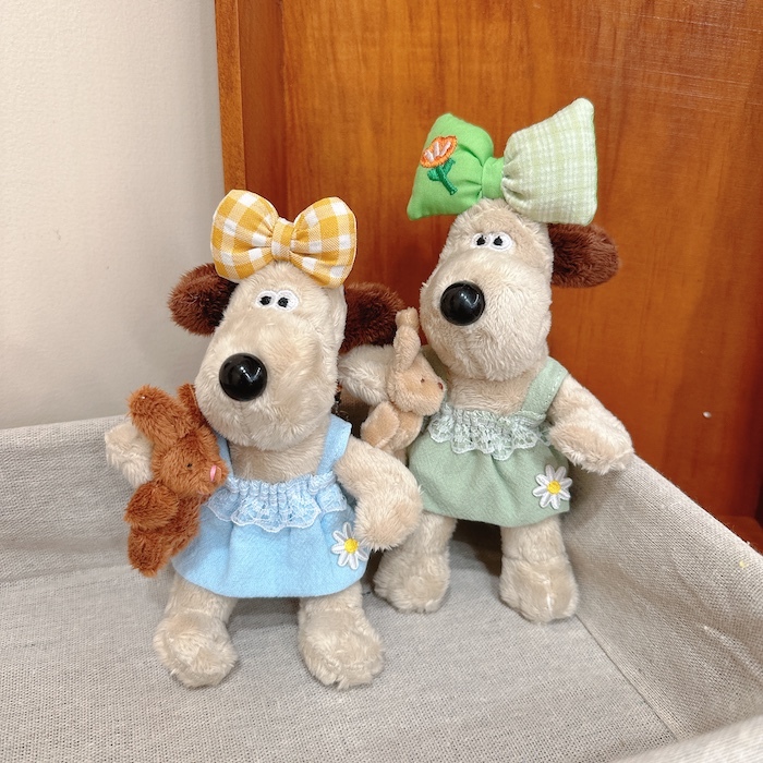 《61162》拿兔兔の格子蝴蝶結吊帶裙掌門狗