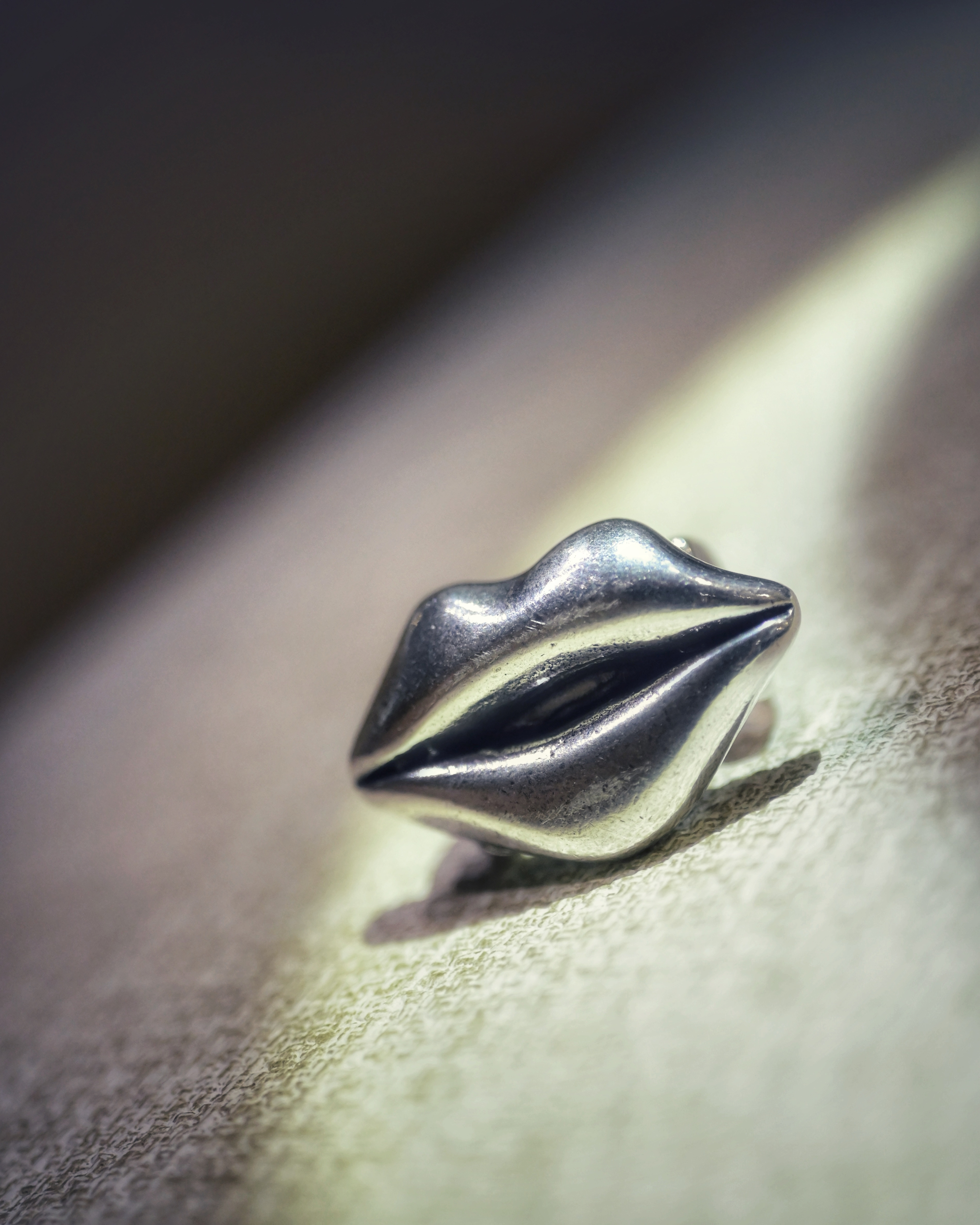 Otro Accesorio 豐唇戒指