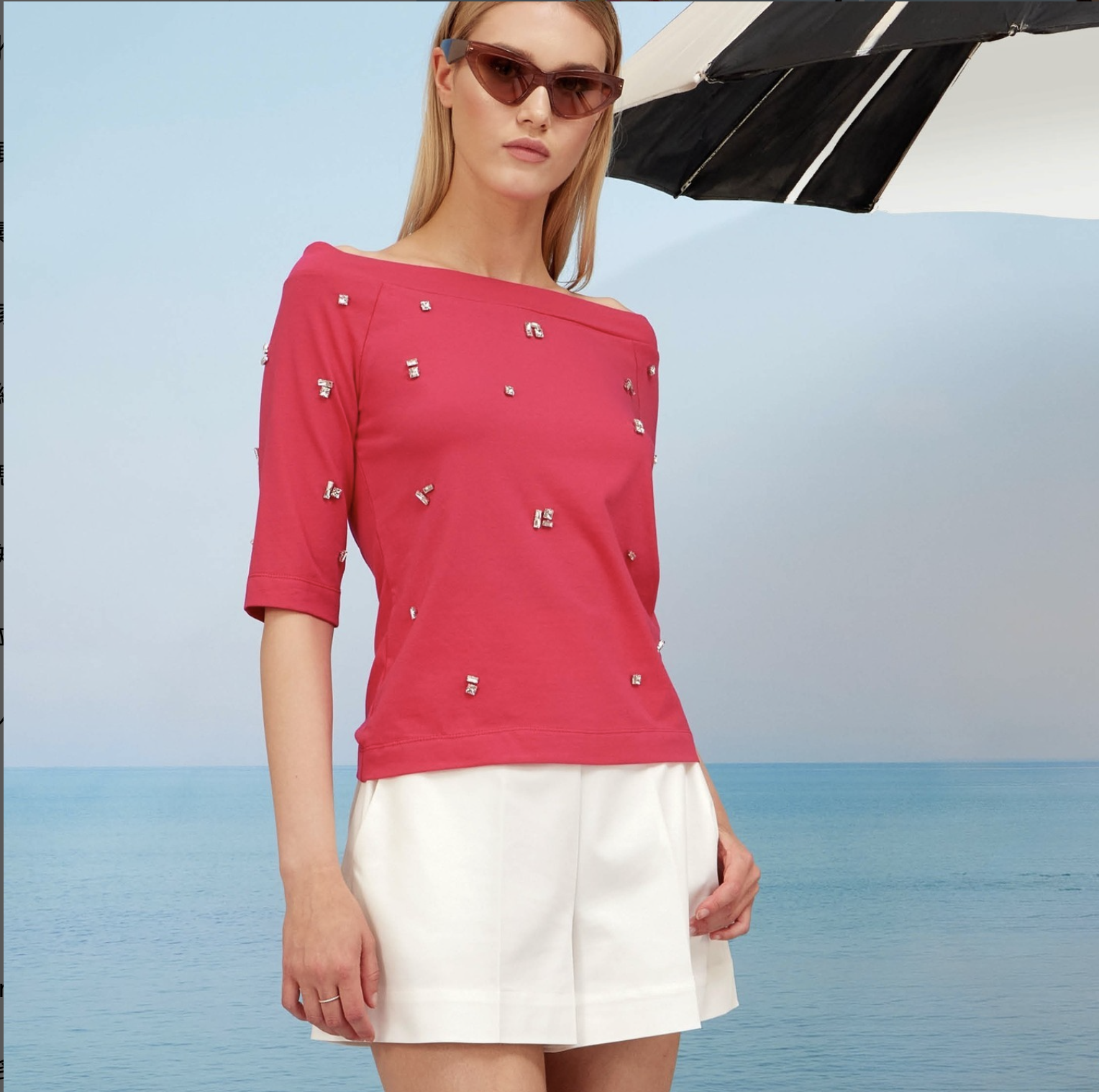 Clips more寶石一字領上衣