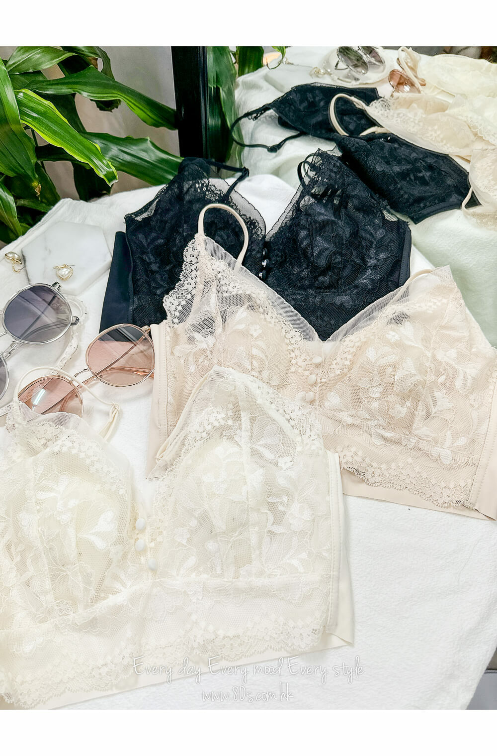 前幅通花LACE網布 ‧ 滑滑料 BRA TOP【2419-1006】