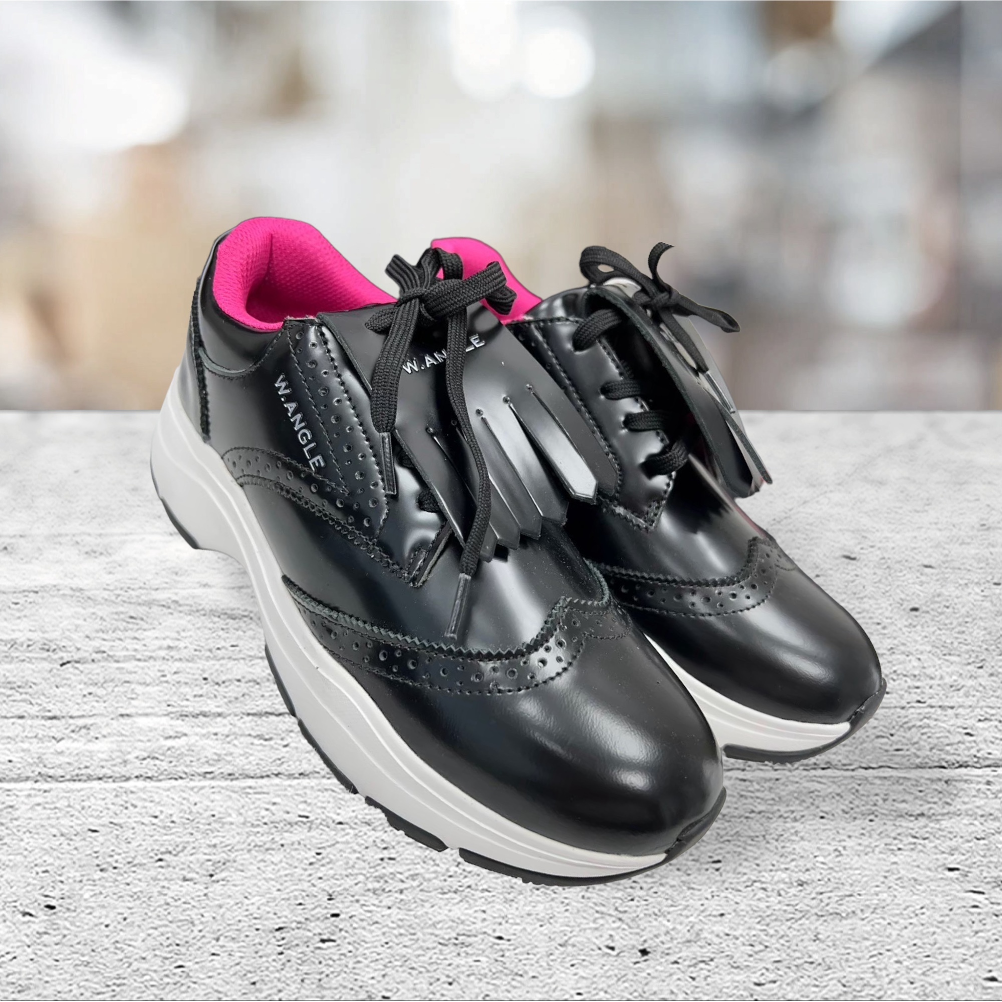 女雙11🔥 【現貨】韓風WIDEWANGLE 高質感皮革 學院風流蘇氣質 高爾夫球鞋（無釘）