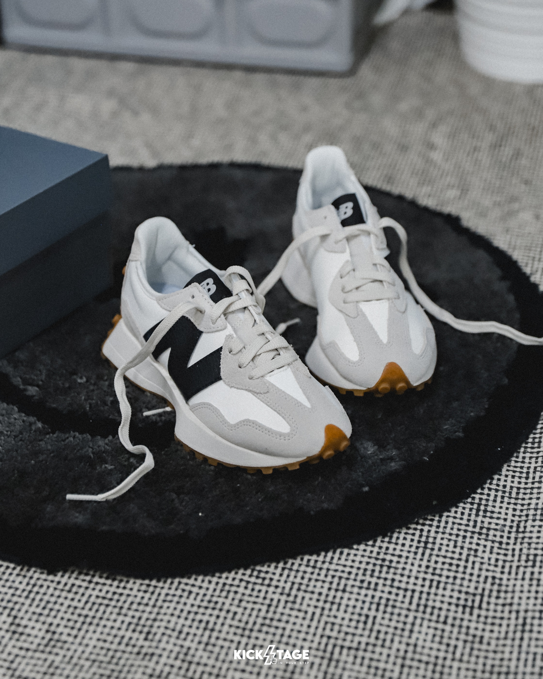 <特價，不退換> NEW BALANCE 327 MOONBEAM BLACK GUM 月亮灰黑 麂皮 大N 拼接 休閒鞋【WS327GD】NB327