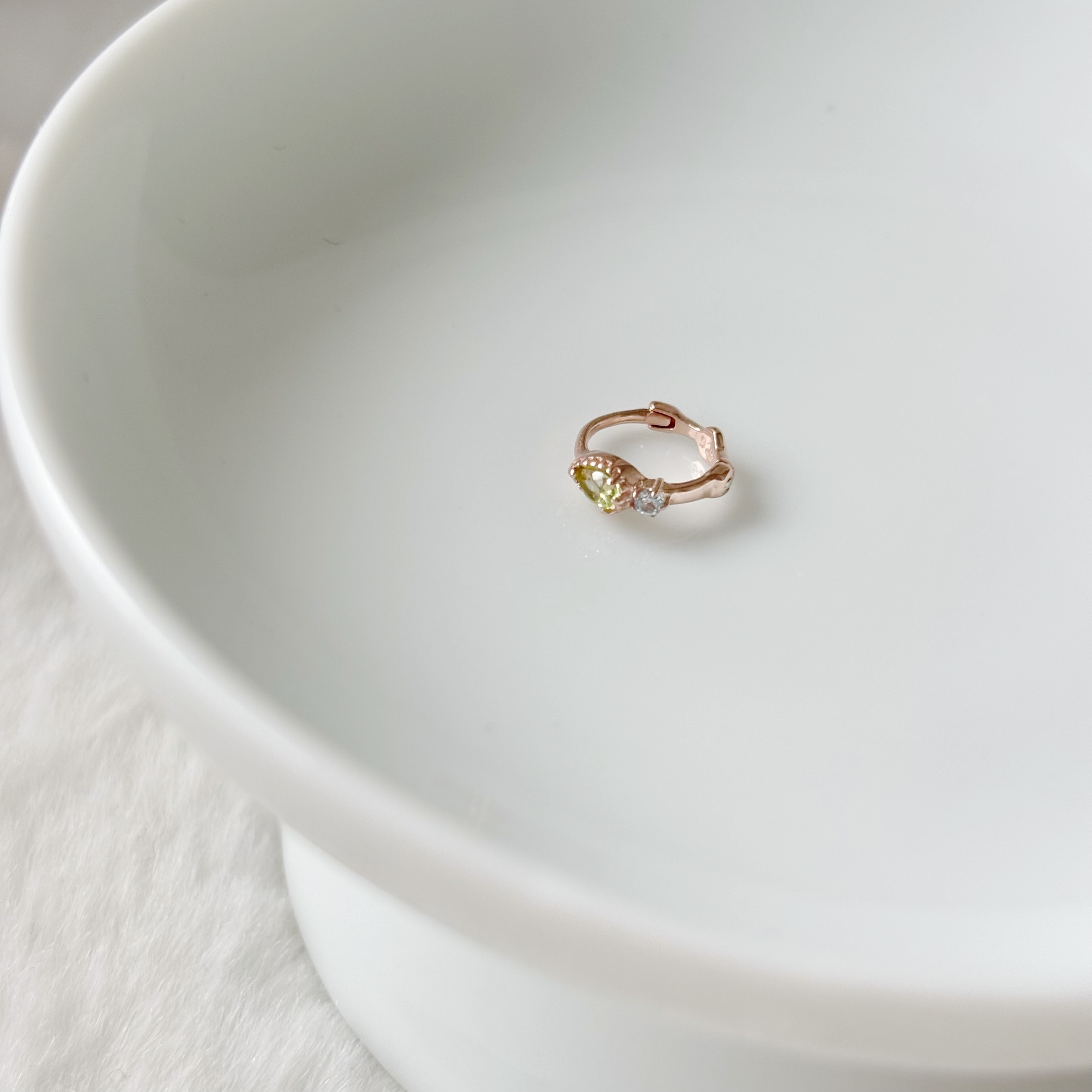 小水滴橄欖托帕石耳骨圈