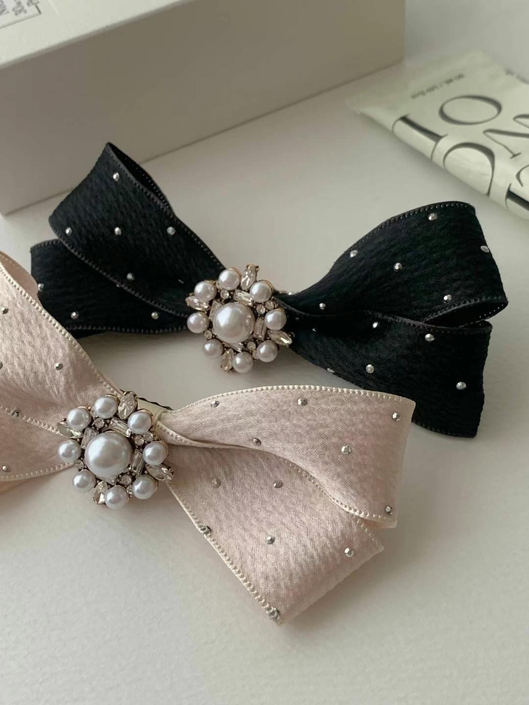 ♥︎Lana Silky Ribbon Hairclip  *Special Price*