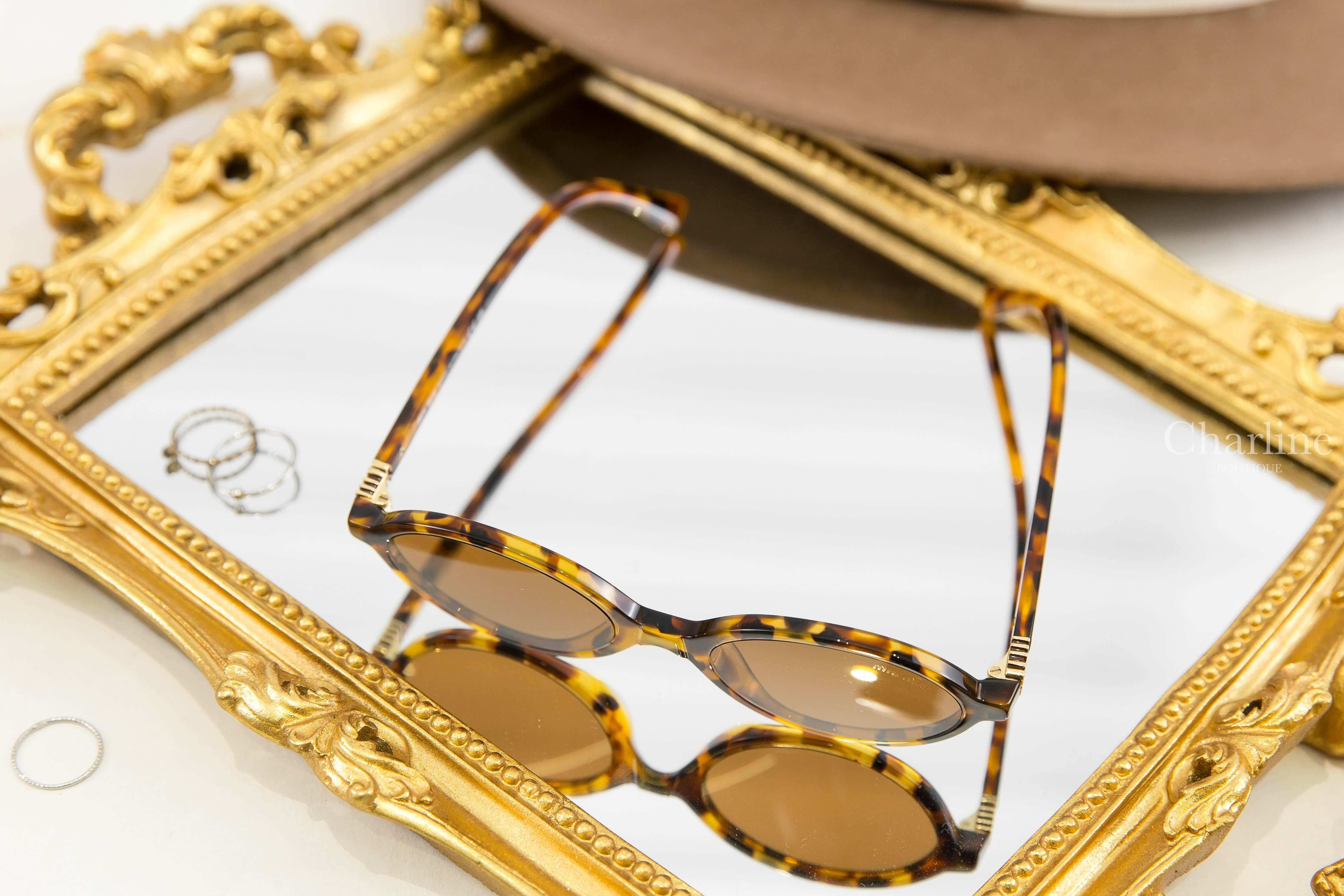Miu Miu Miu Regard Sunglasses 琥珀色橢圓框側邊金色字母太陽眼鏡-Charline Boutique 精品代購