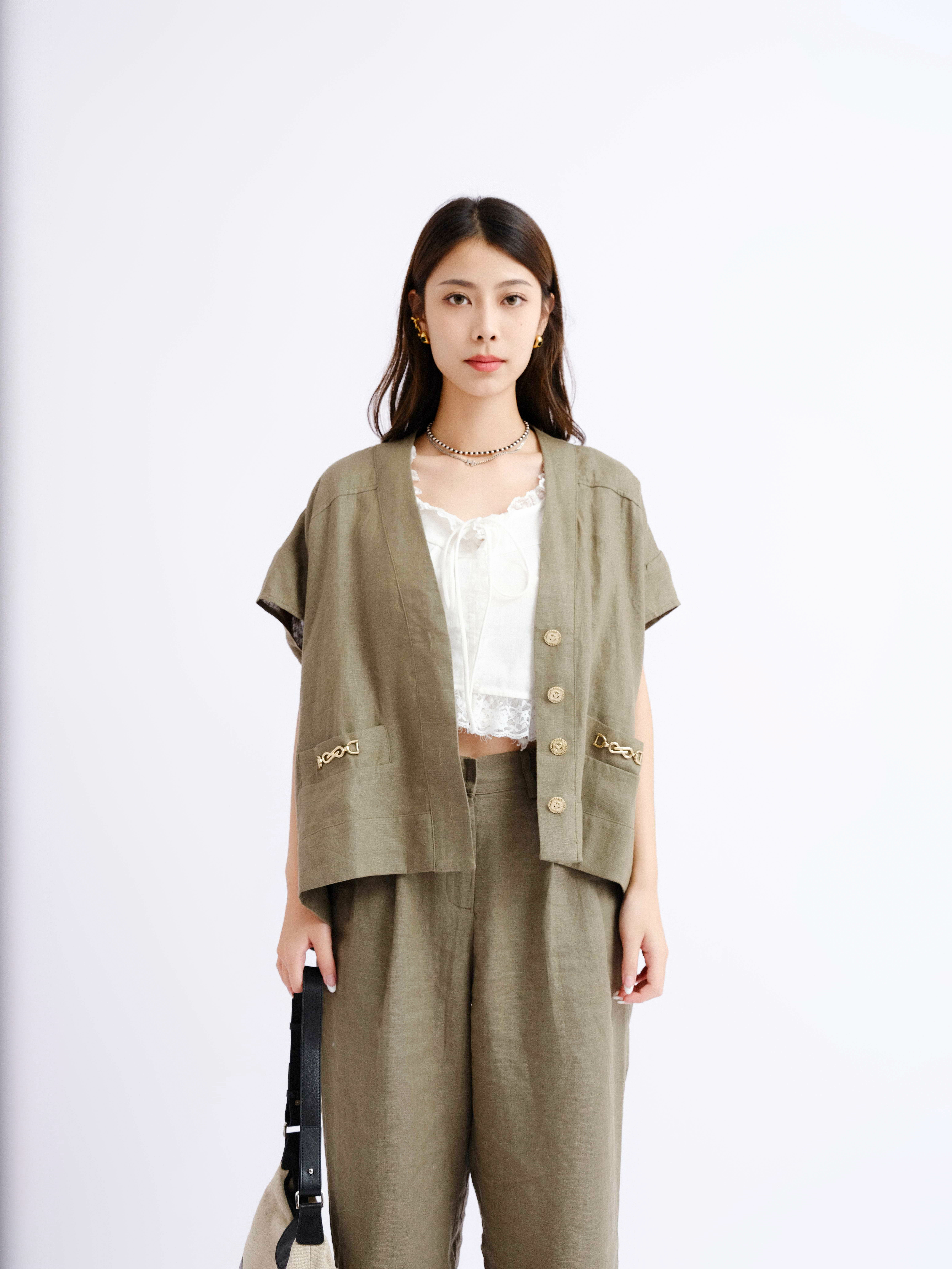 金扣盒形棉麻短外套 (現貨款式）