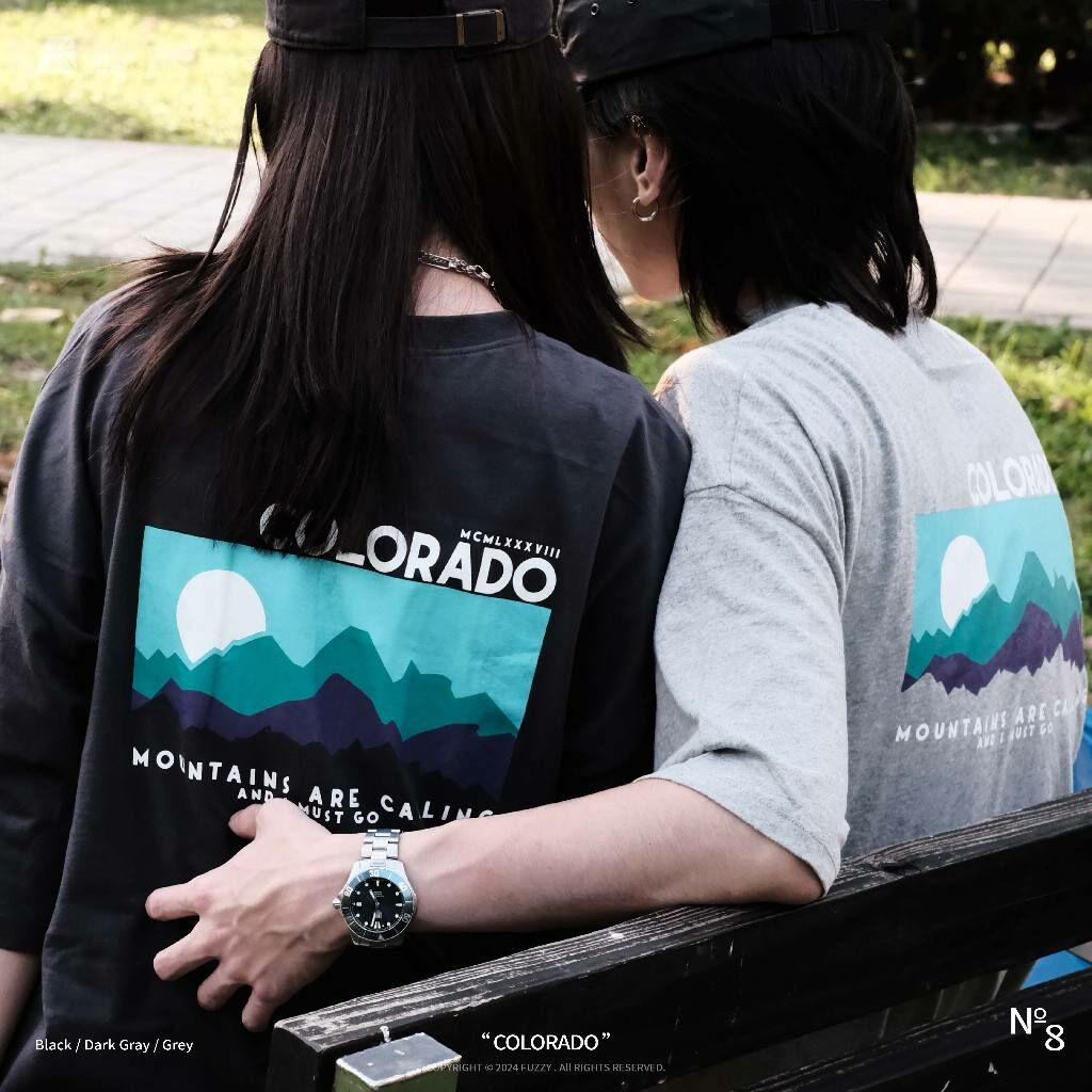 【逢甲 FUZZY】Colorado Tee 潮流 日常 美式 圖案 Logo 短T 短Tee 黑 灰 麻灰