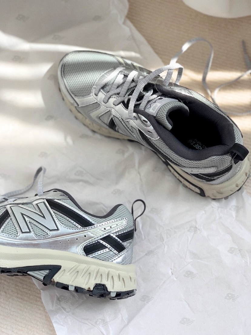 NEW BALANCE 410 黑銀 Y2K風（MT410KR5）