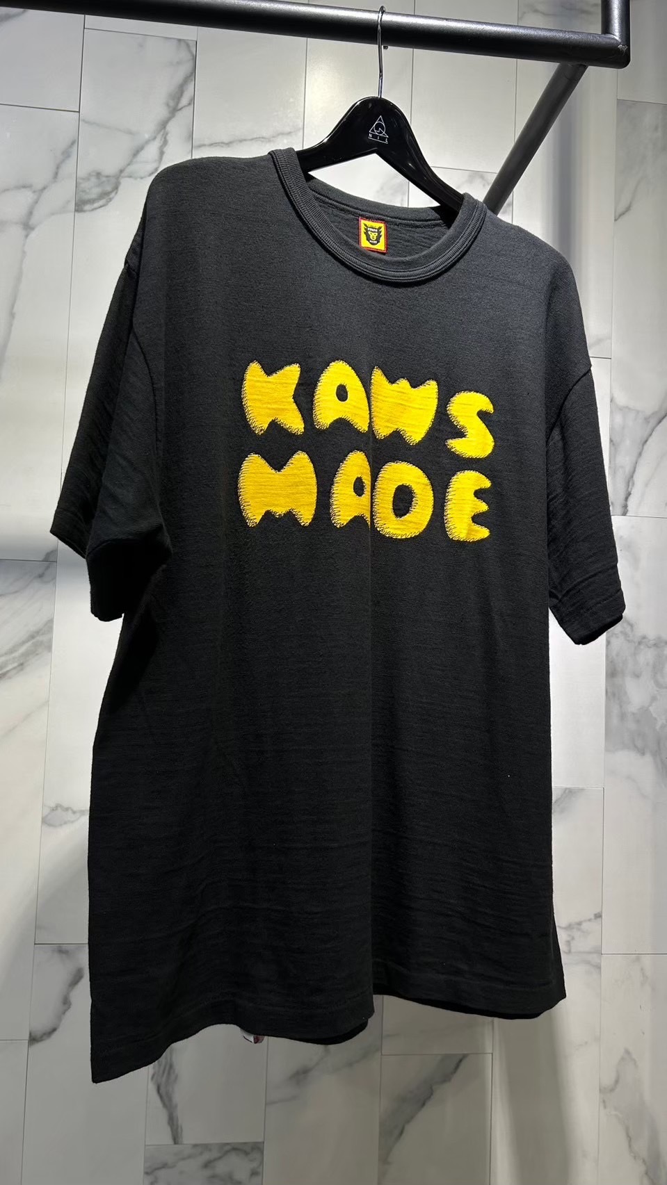 KAWS x HUMAN MADE 絕版款 初代 字體LOGO 黑黃