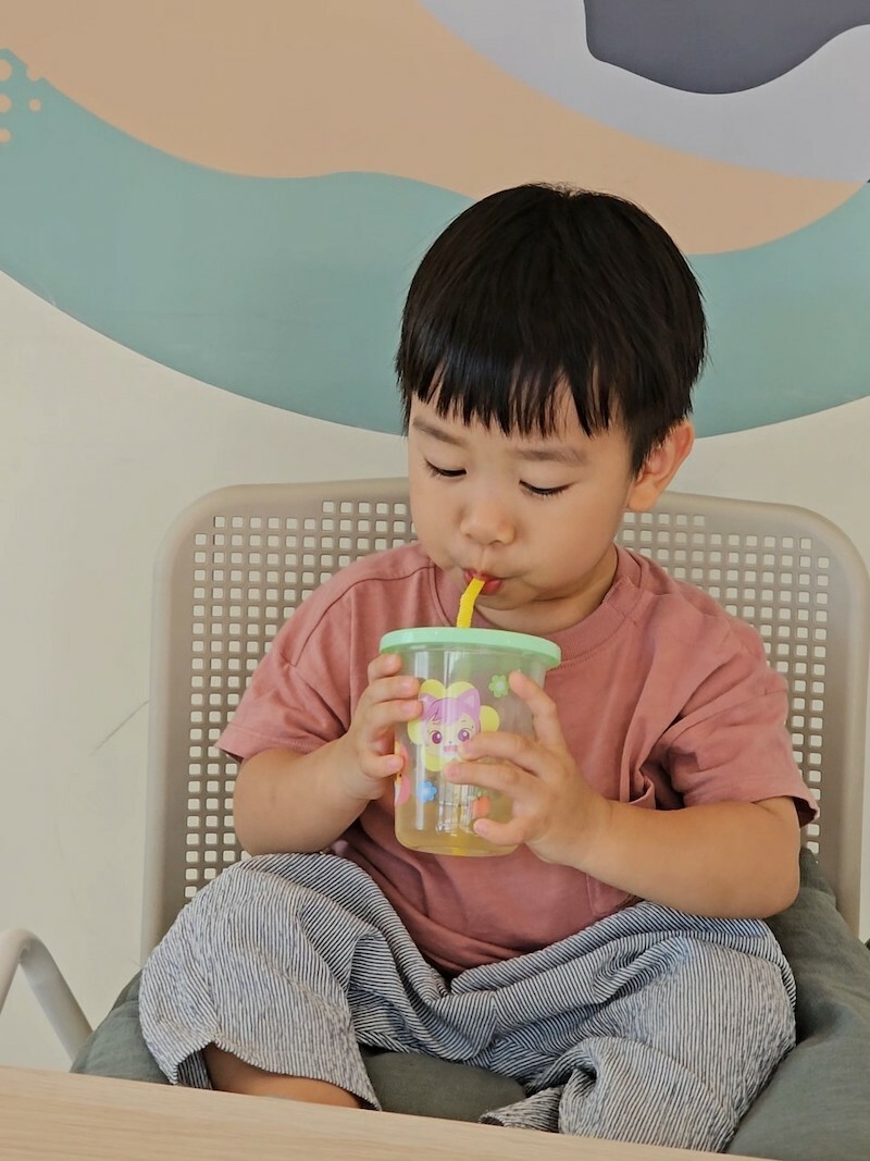 Skater巧虎3入水杯Friends款