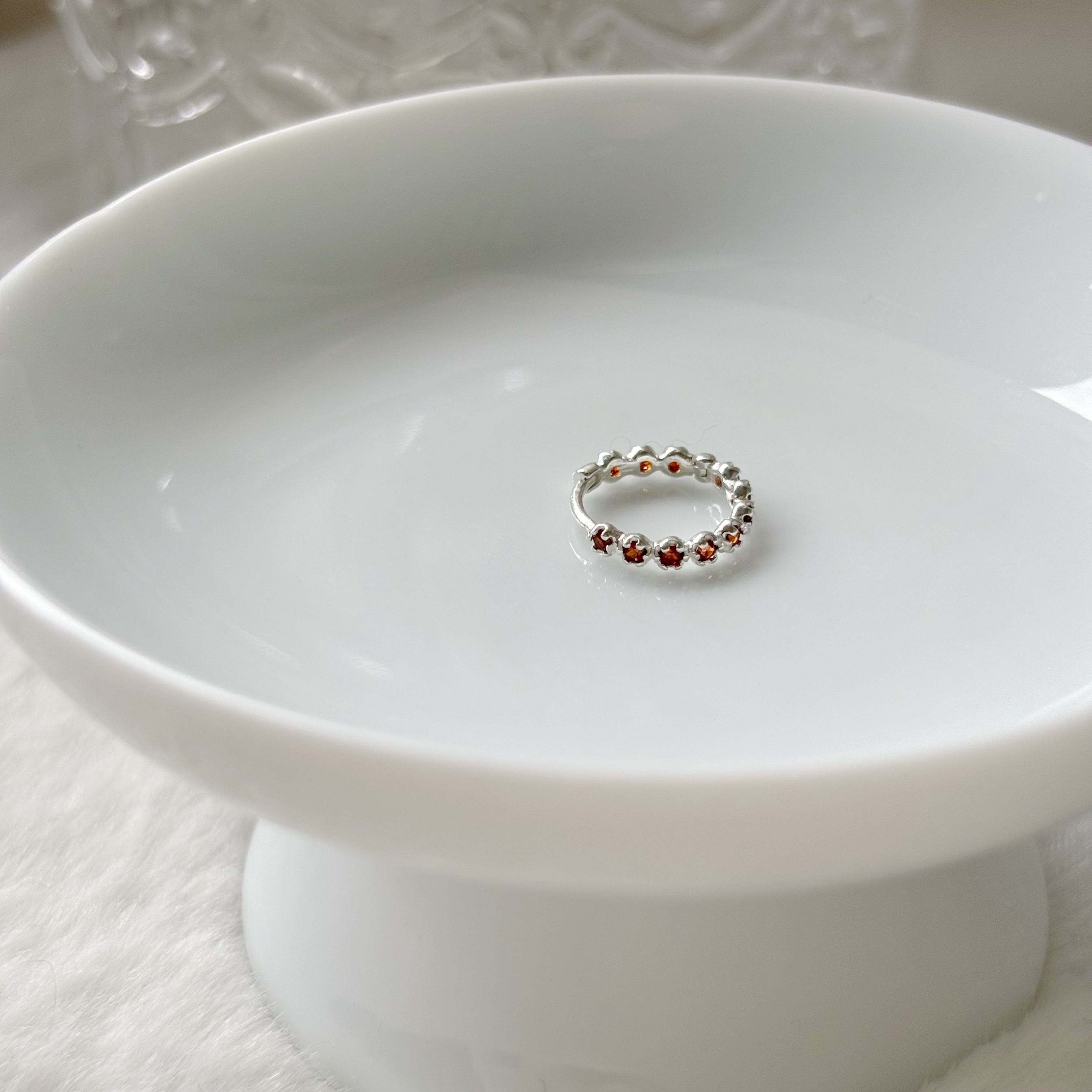 整圈小花石榴石耳圈