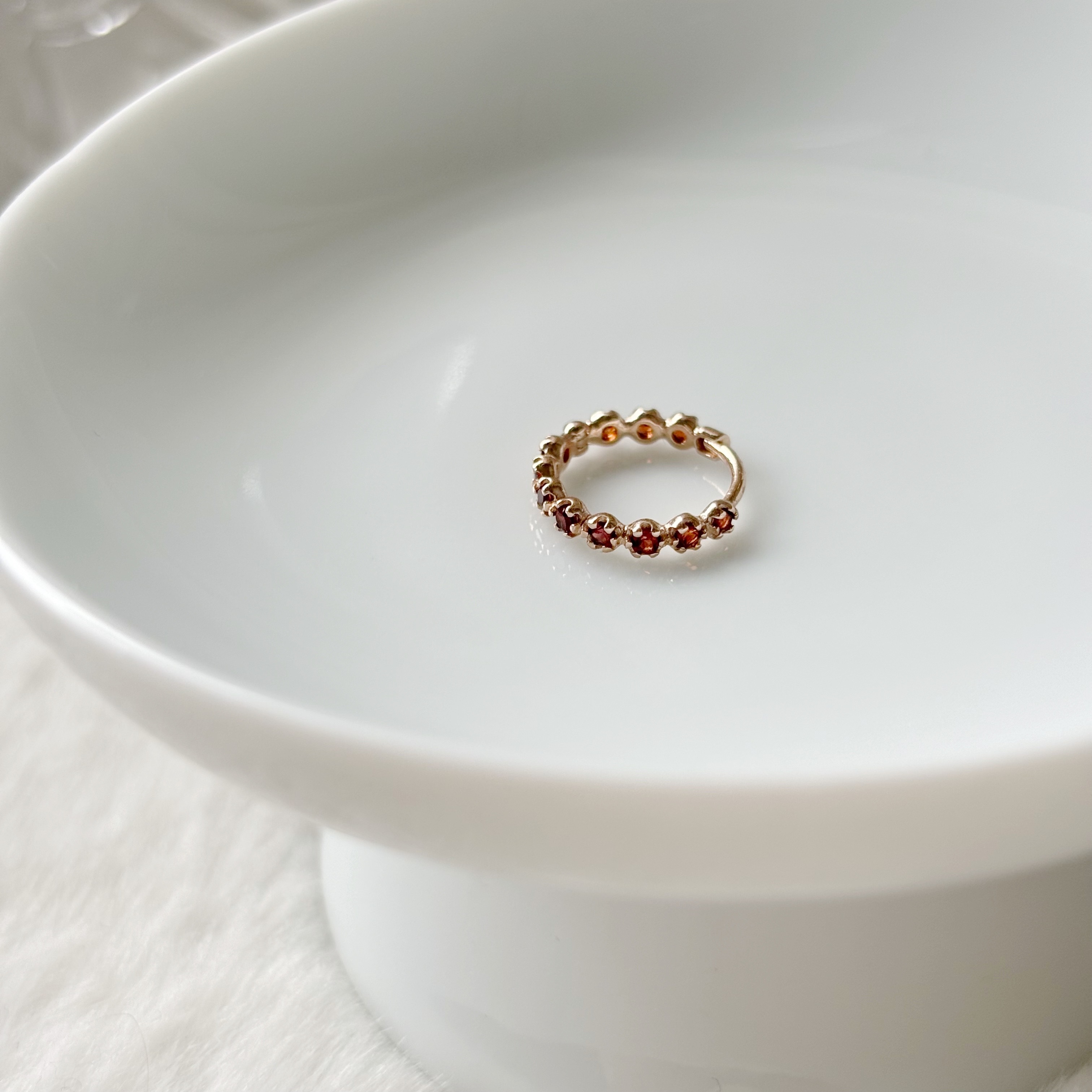 整圈小花石榴石耳圈