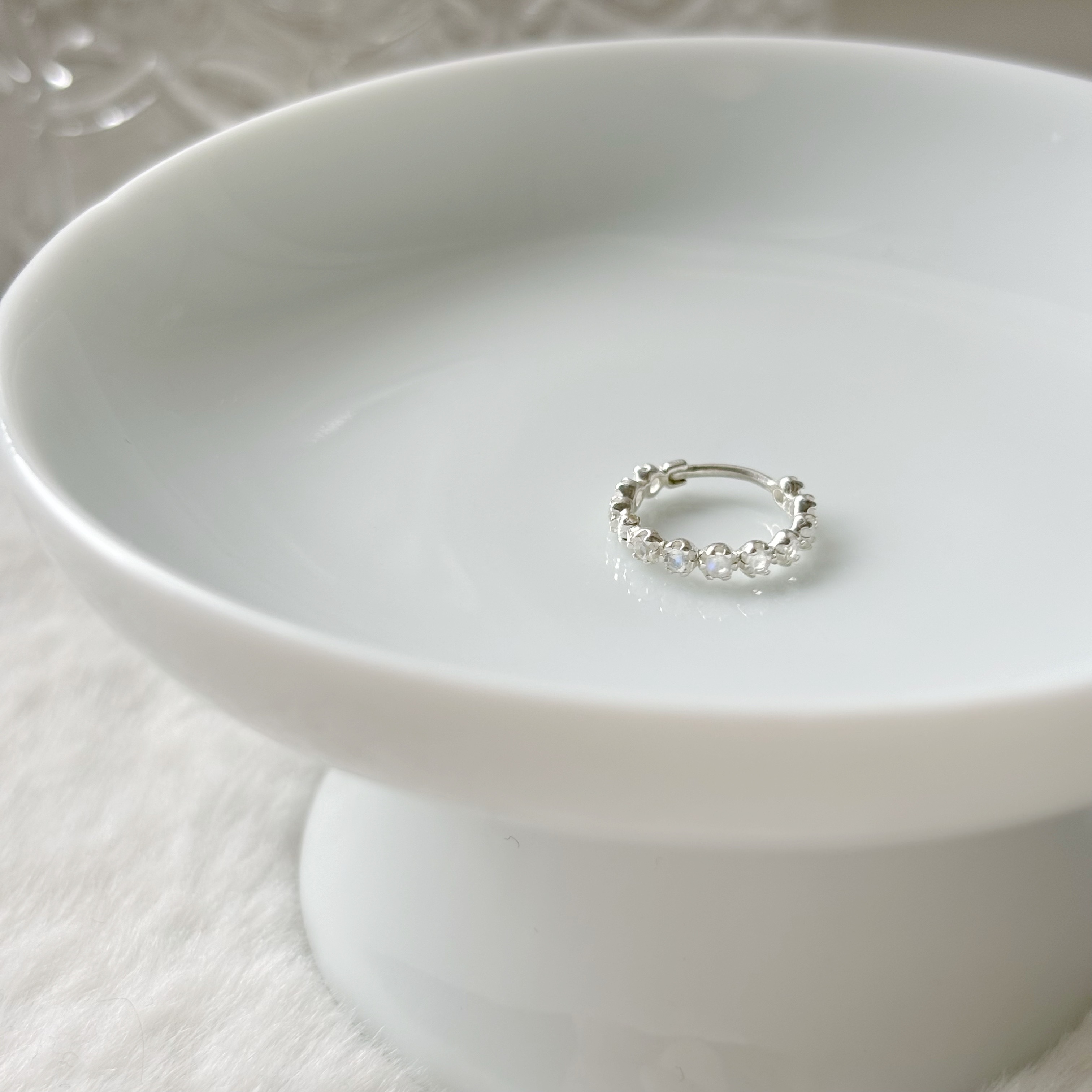 整圈小花月光石耳圈