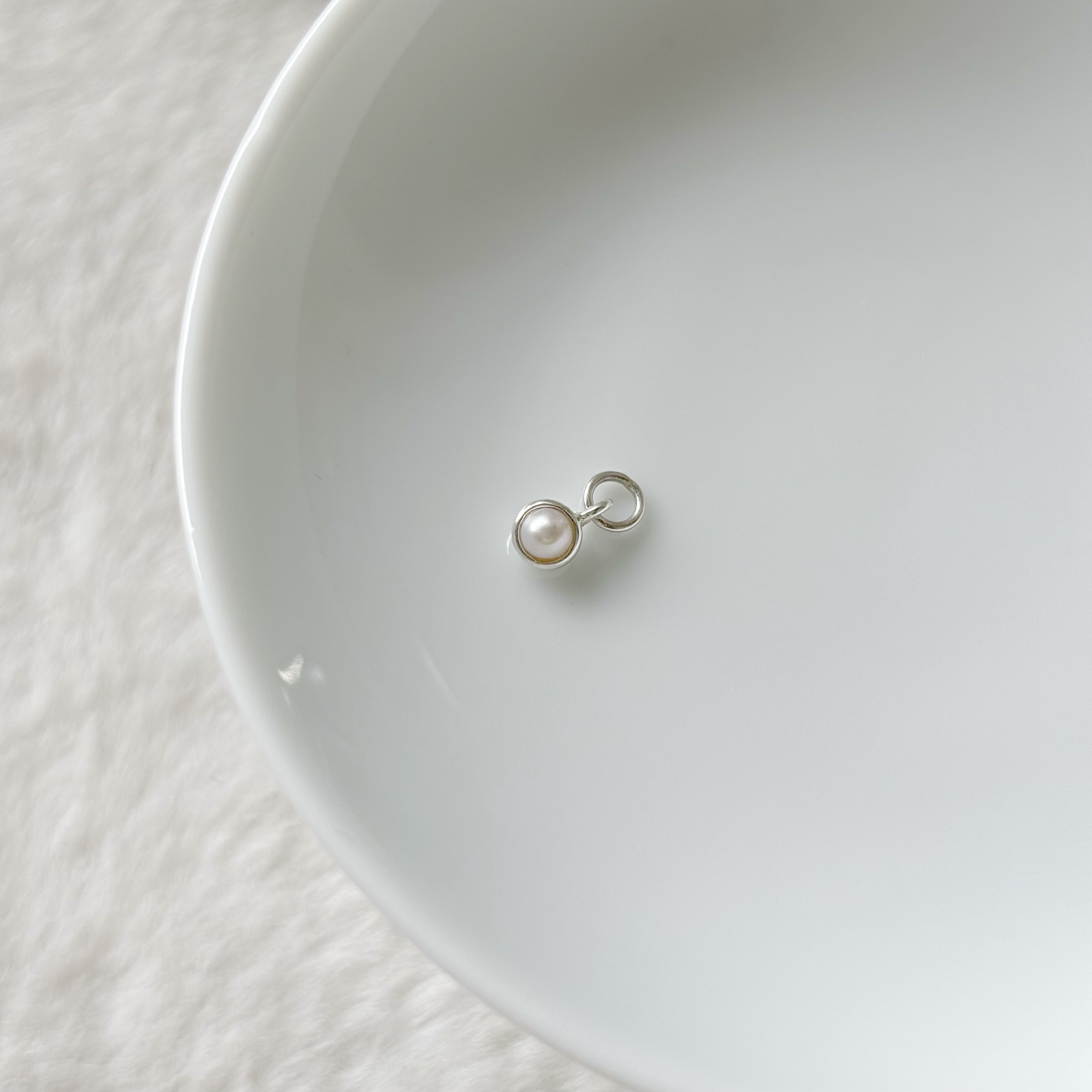 光面小圓珍珠耳墜