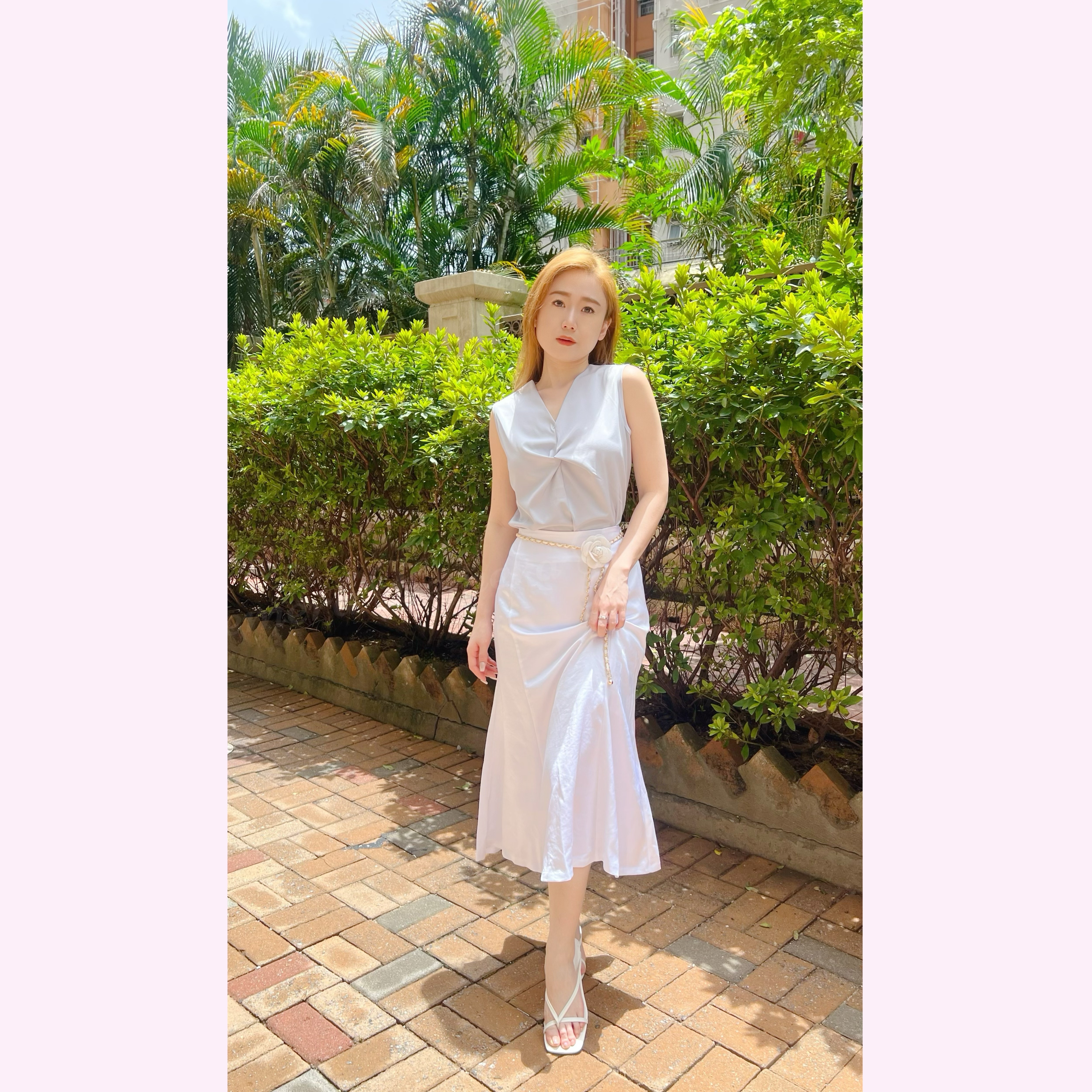 TP24W0619 簡約易襯V領扭結上身