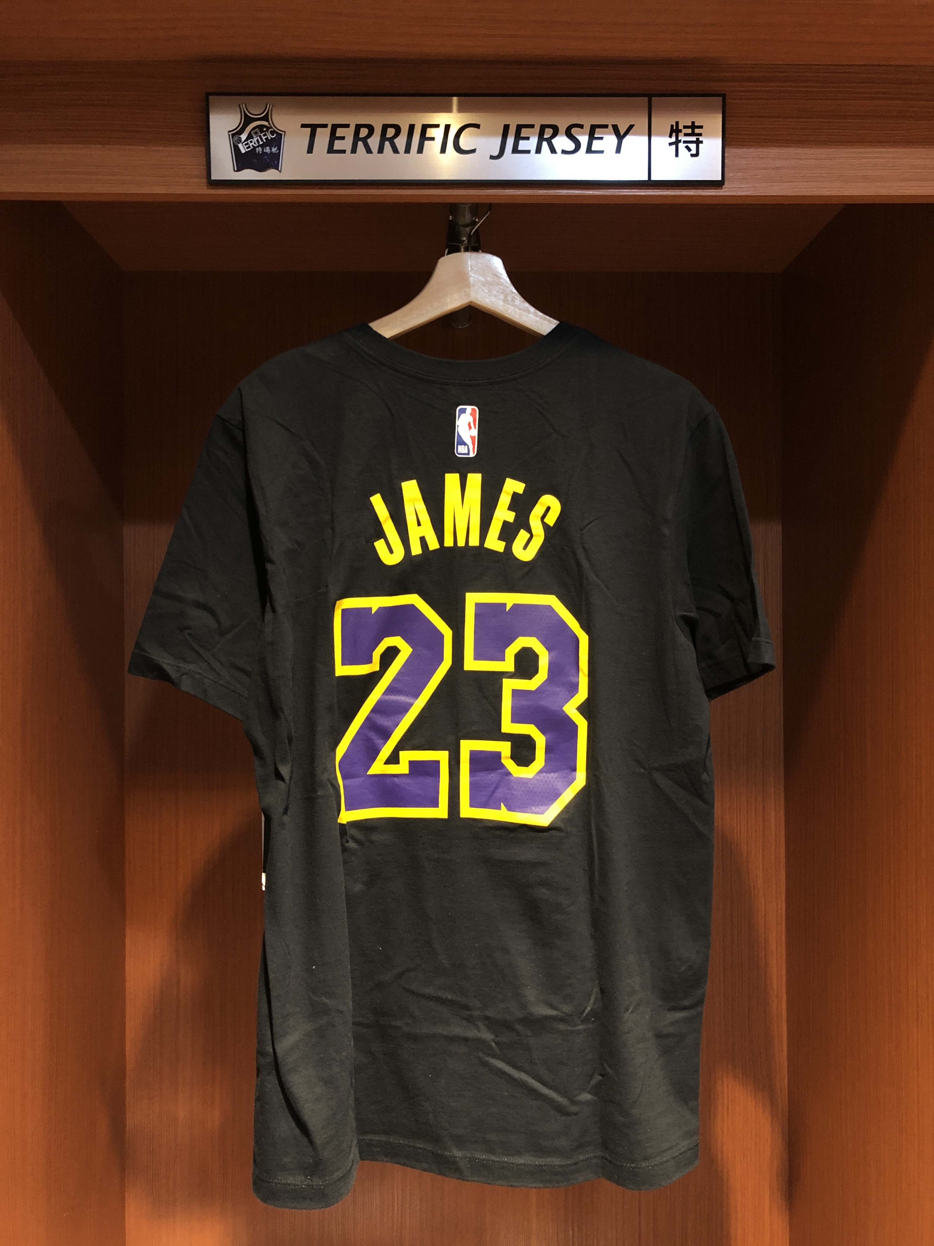 NBA短袖 Lebron James 洛杉磯湖人城市 City Nike Player Name Tee 棉質短袖 全新