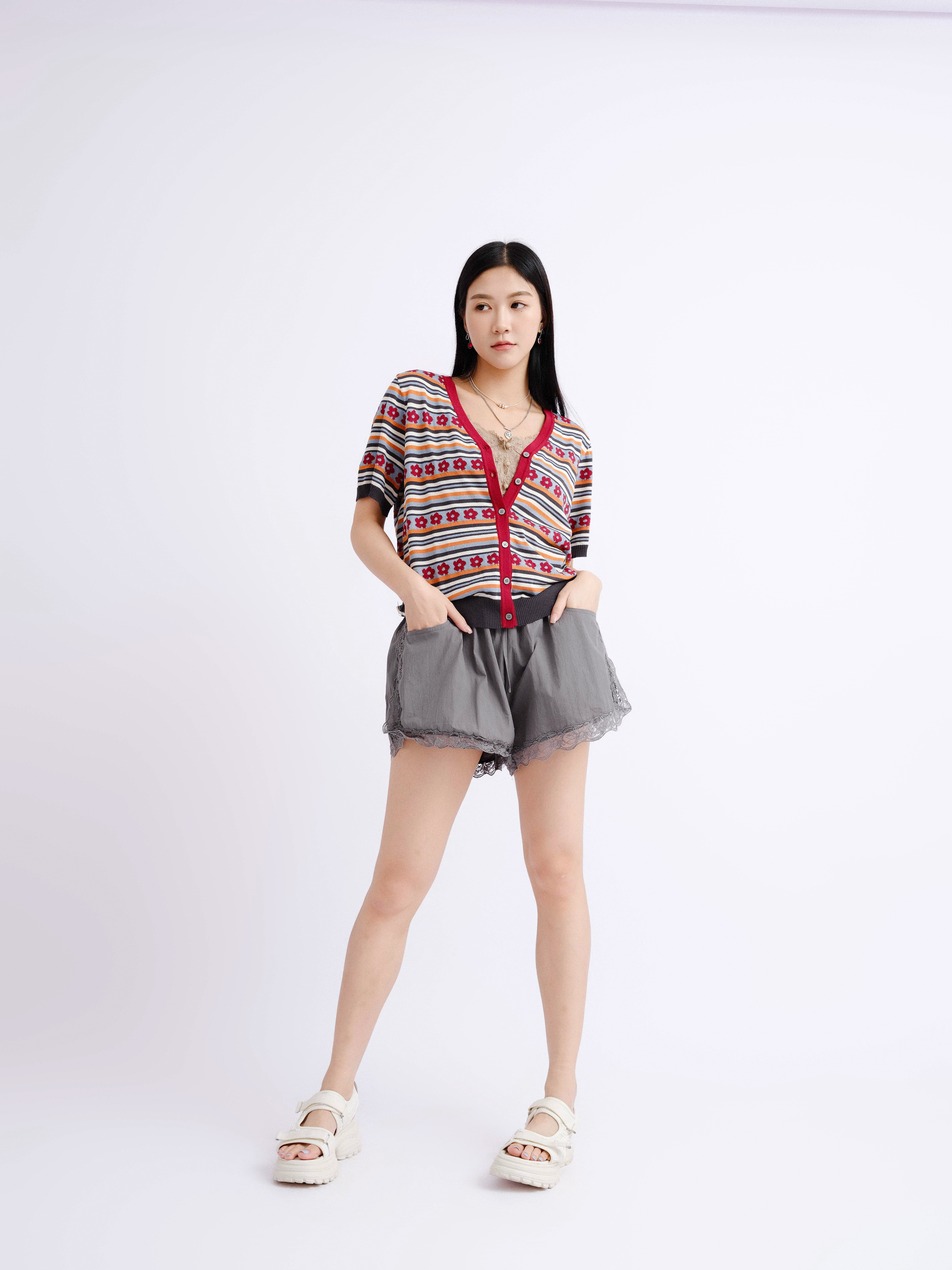 花花彩色間短袖針織cardigan (現貨款式）