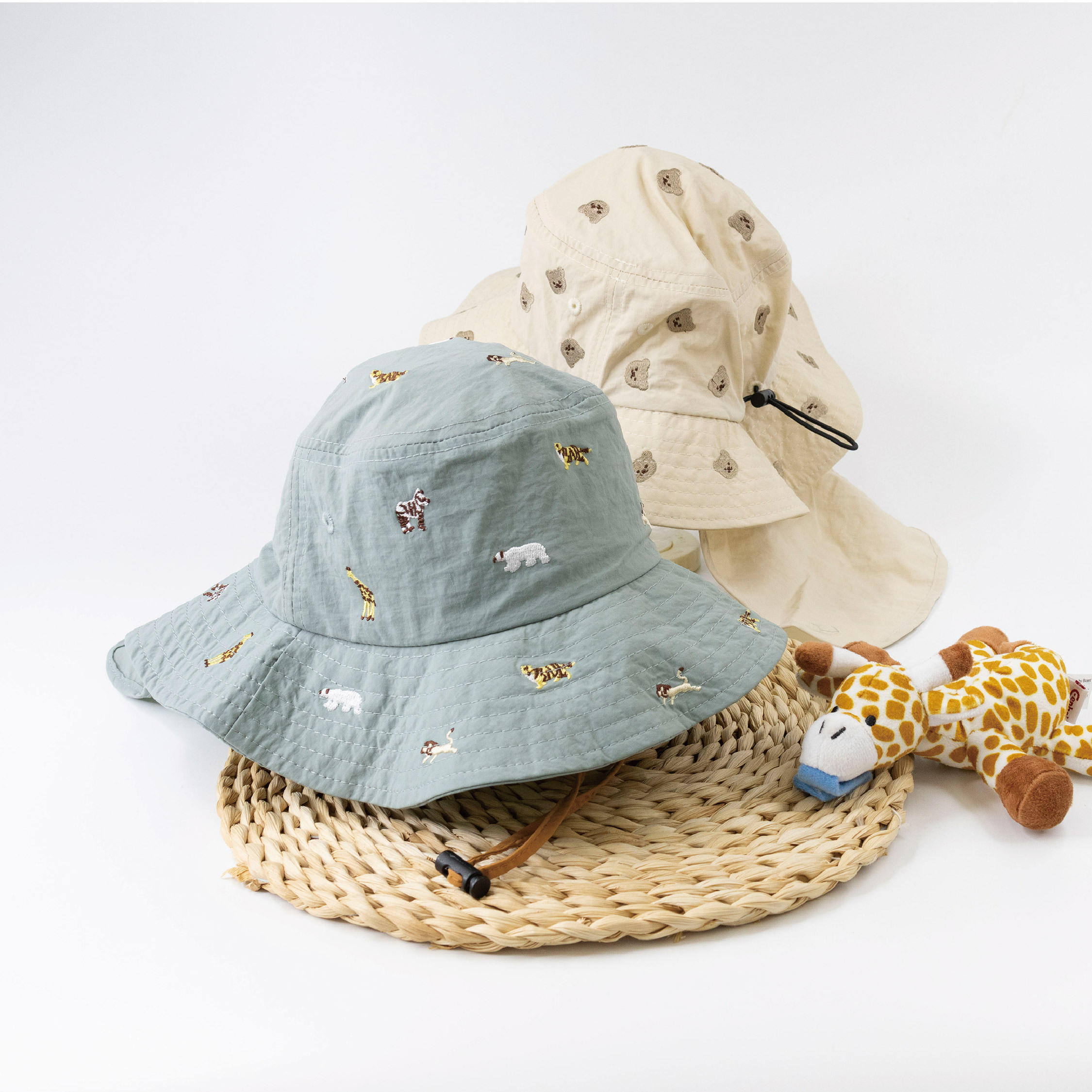 【JA1425】滿版動物刺繡披肩護脖防曬帽＊二色