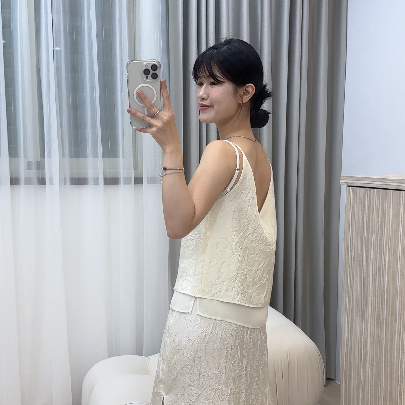 J07高級金箔皺感雙層細肩背心(奶油)