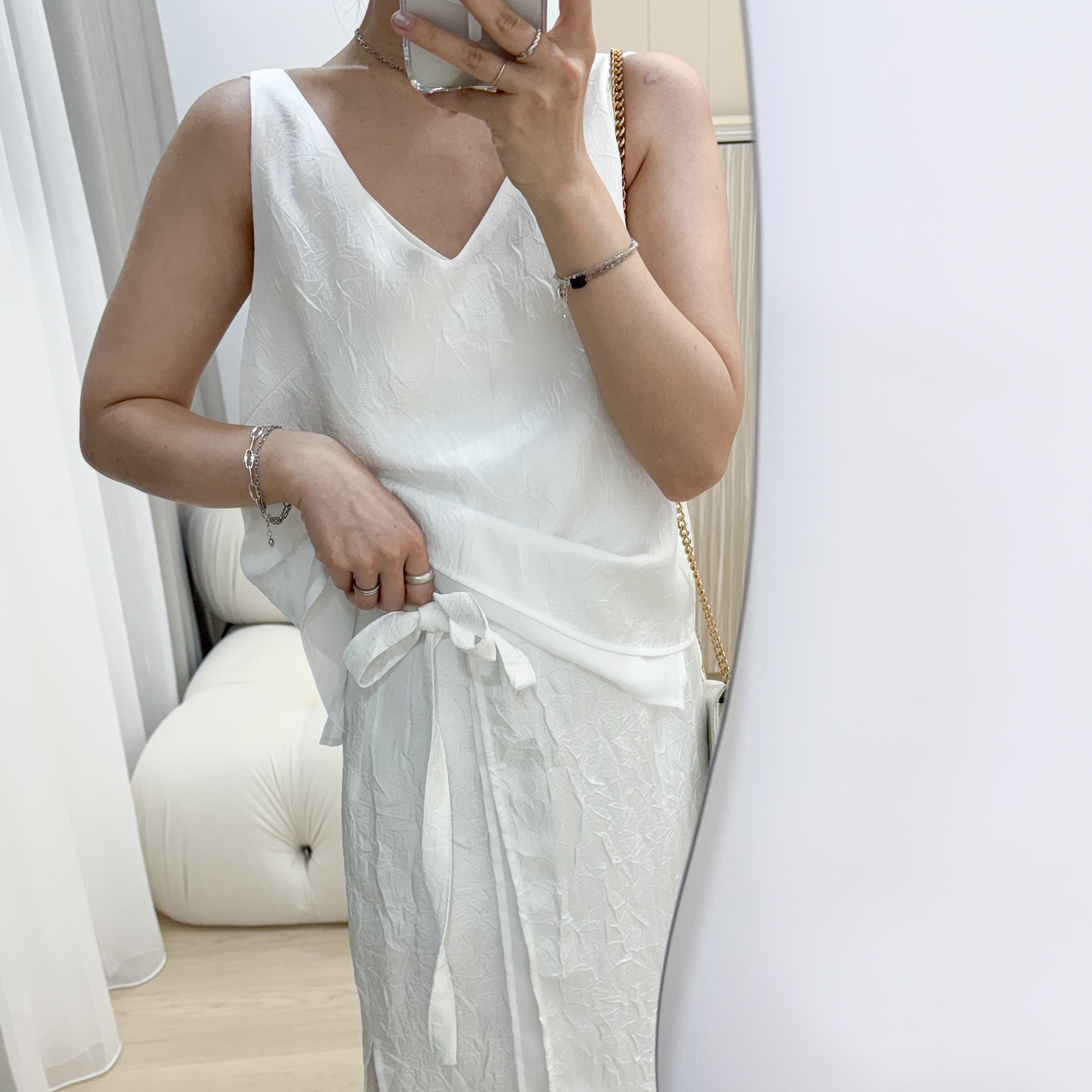 J07高級金箔皺感雙層細肩背心(白)