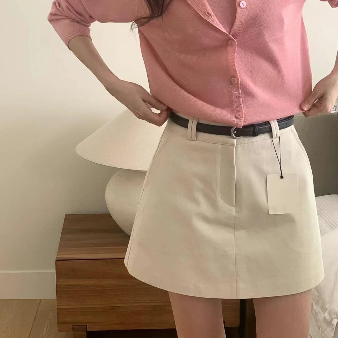 J25挺版奶白修身褲裙(S/M)