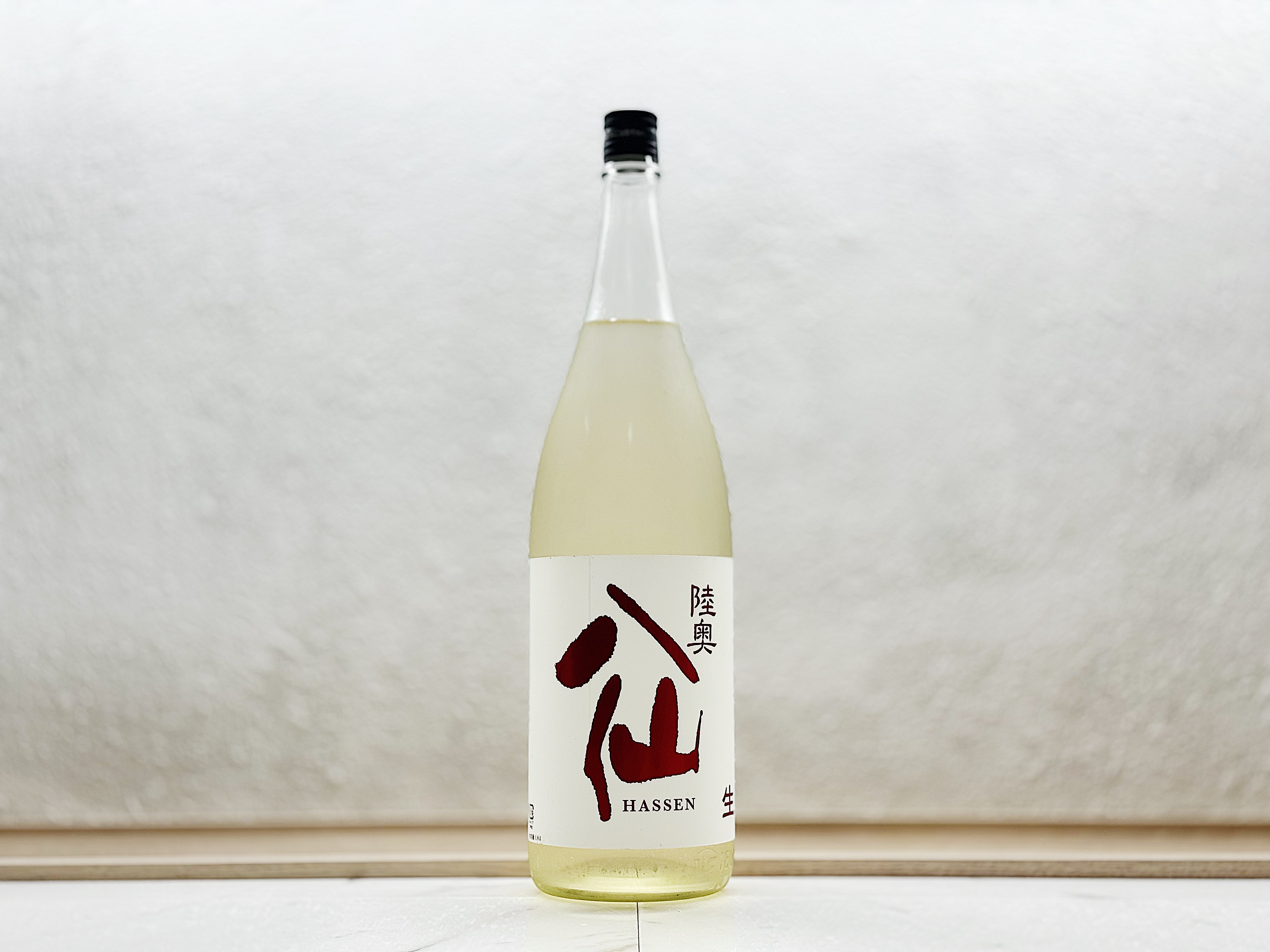 陸奥八仙 特別純米 赤Label 生原酒 1800ml