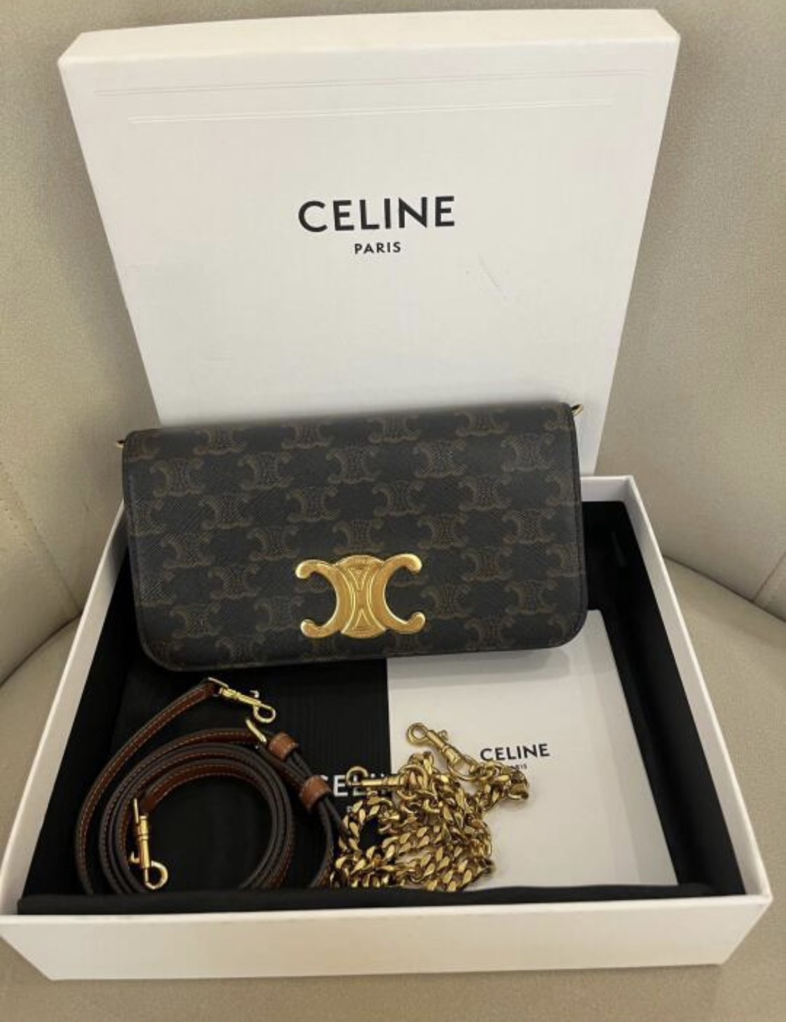 Celine 標誌印花牛皮革多口袋手袋