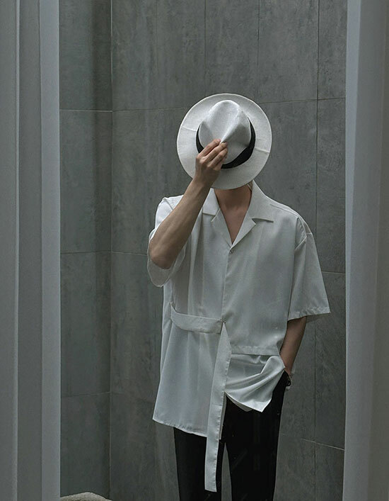 不對稱腰帶短袖襯衫