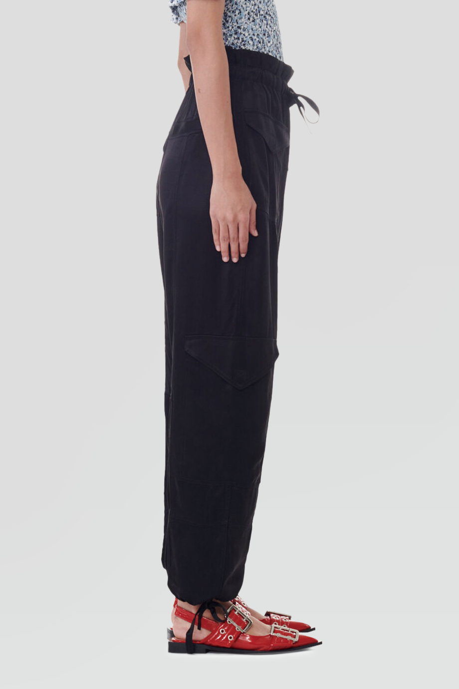 GANNI｜WASHED 水洗緞面工裝寬褲