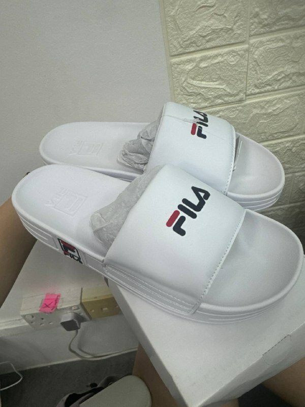 ★関税込★FILA★FILA FUNKY TENNIS 1998★サンダル★22-25cm★ FILA☆FUNKY TENNIS 1998 SANDAL☆ロゴ☆厚底☆2色 (FILA