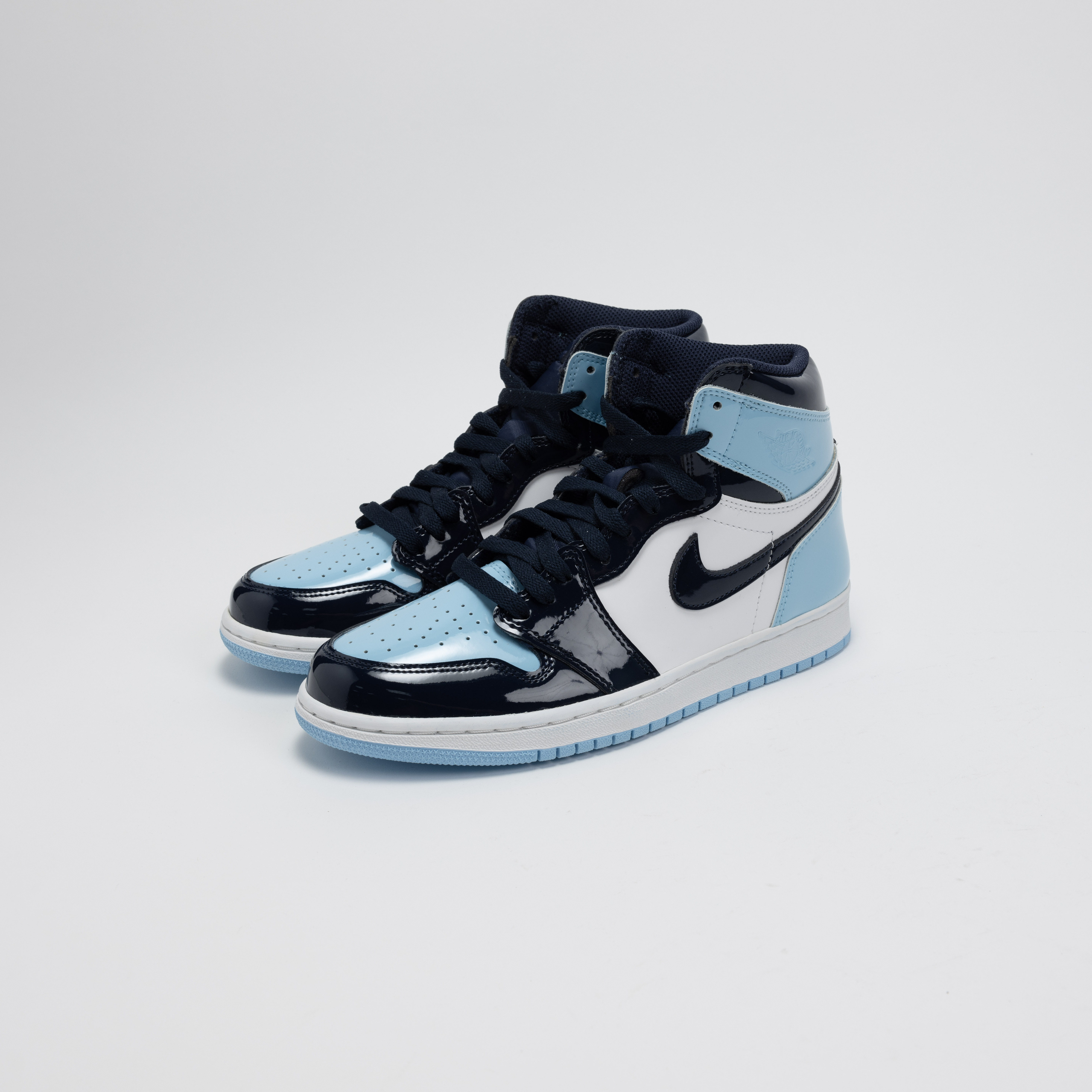 【瑕疵商品26】-(A3b)-WMNS AIR JORDAN 1 RETRO OG "UNC PATENT" 全明星 北卡藍 黑頭-CD0461 401