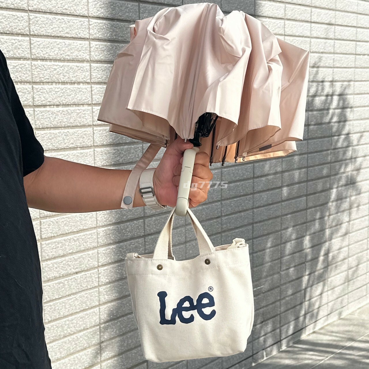 < 梅雨季必備 > 環扣自動勾勾傘  一按即開 自動傘 雨傘