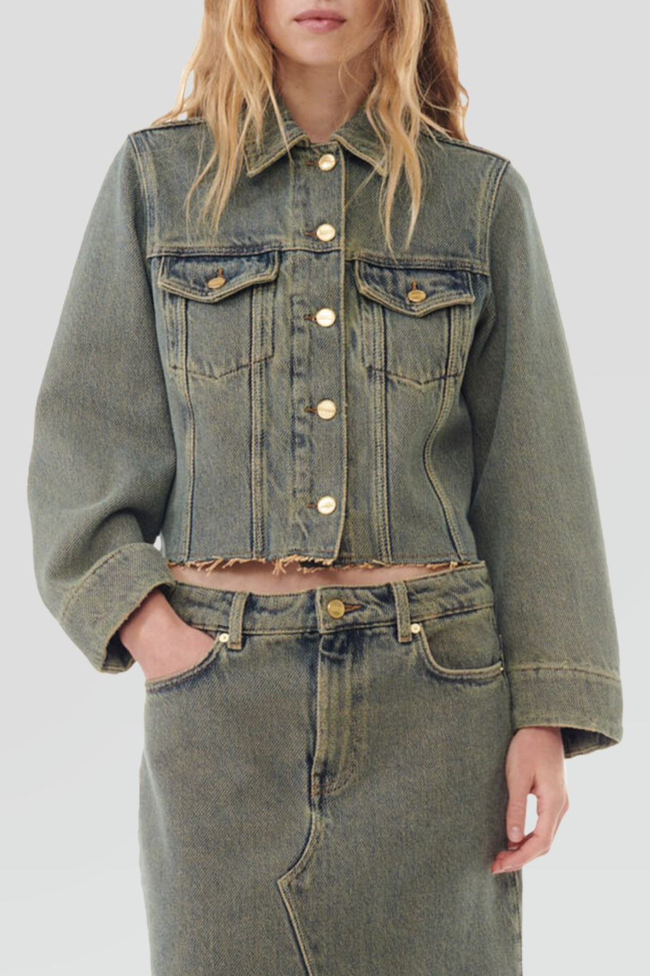 GANNI｜OVERDYED 套染不收邊牛仔外套