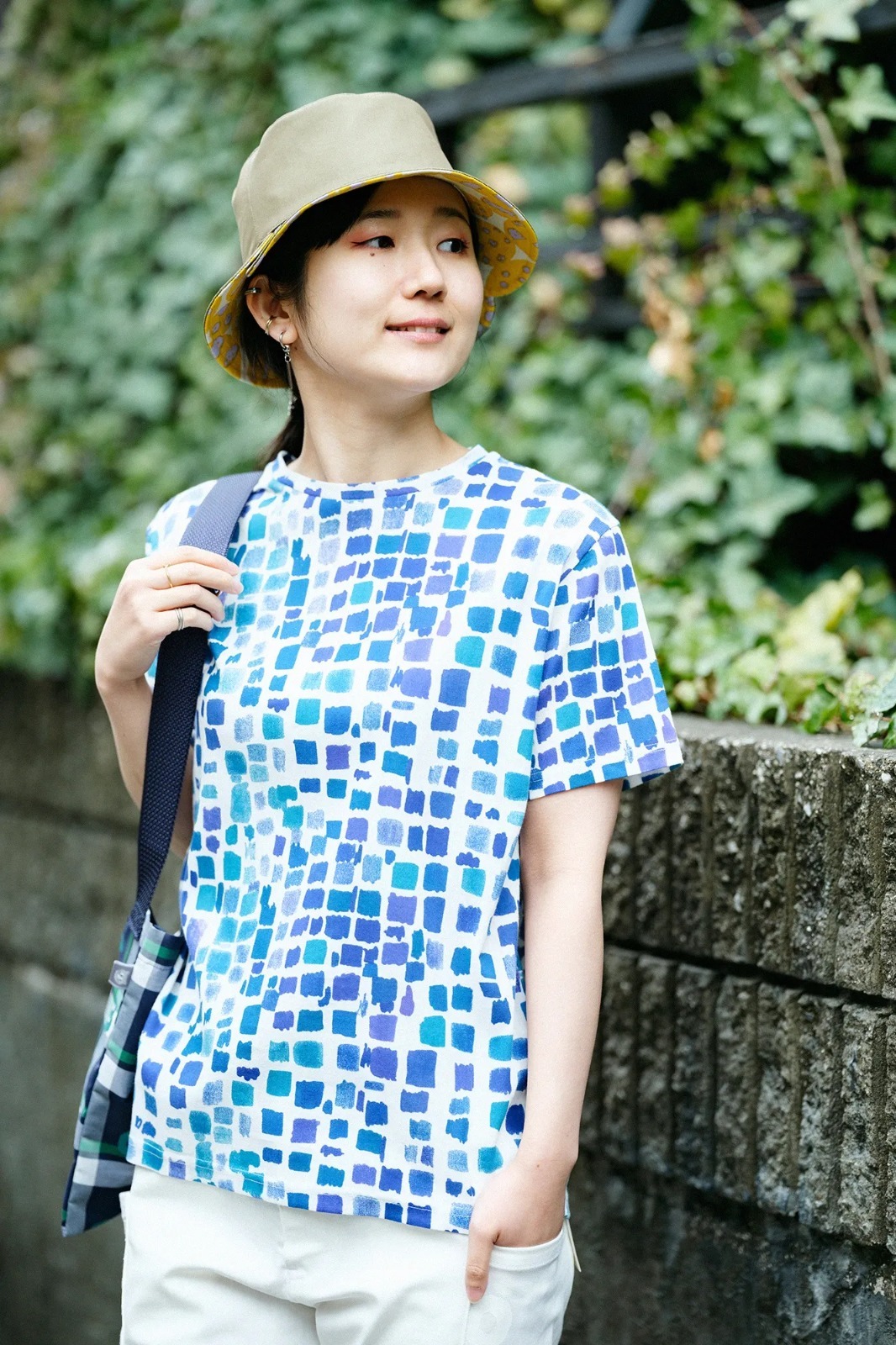 預購 - Sousou 手繪風藍色方格top (京都製)