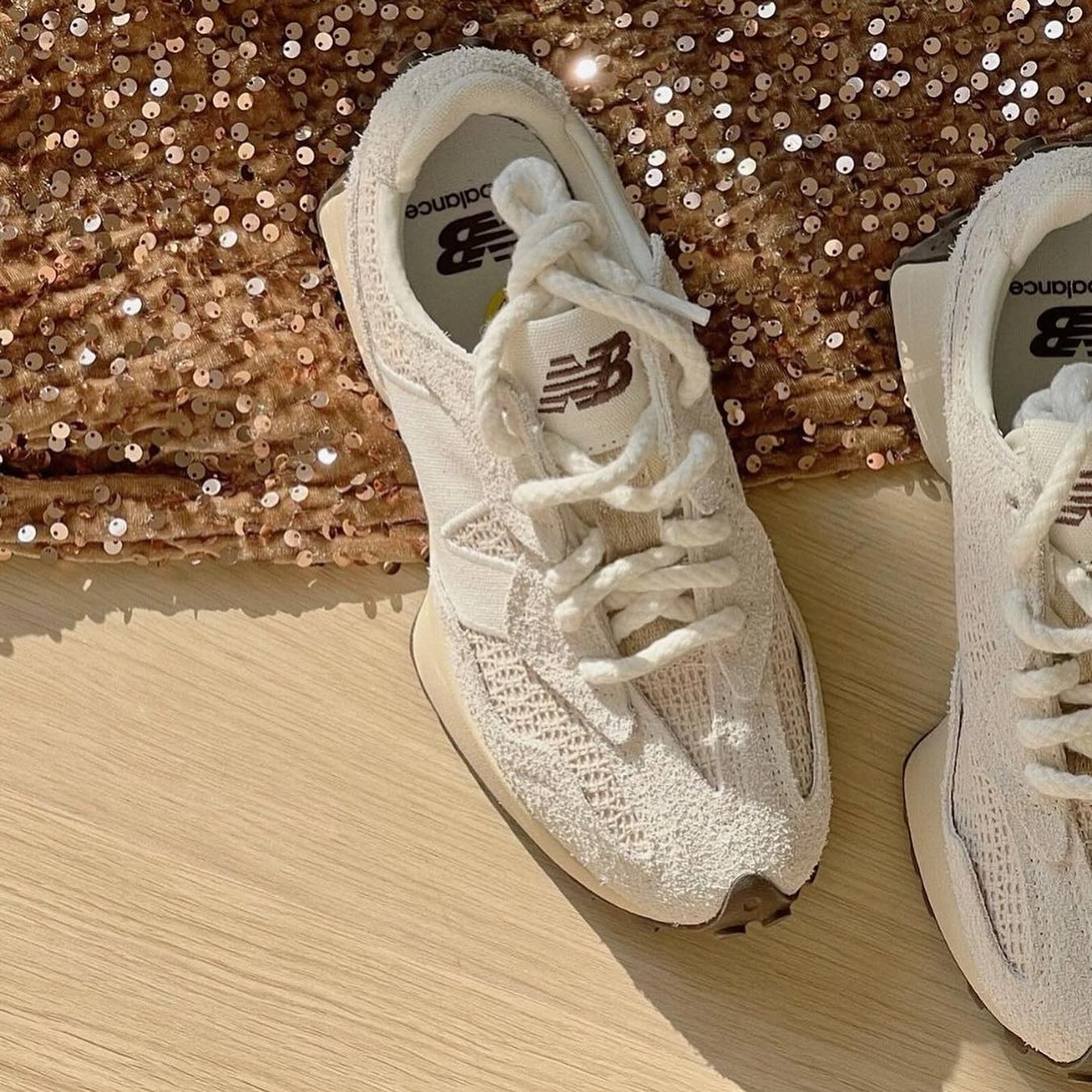 NEW BALANCE 327 亞麻編織感！ ( 奶油白杏色 )