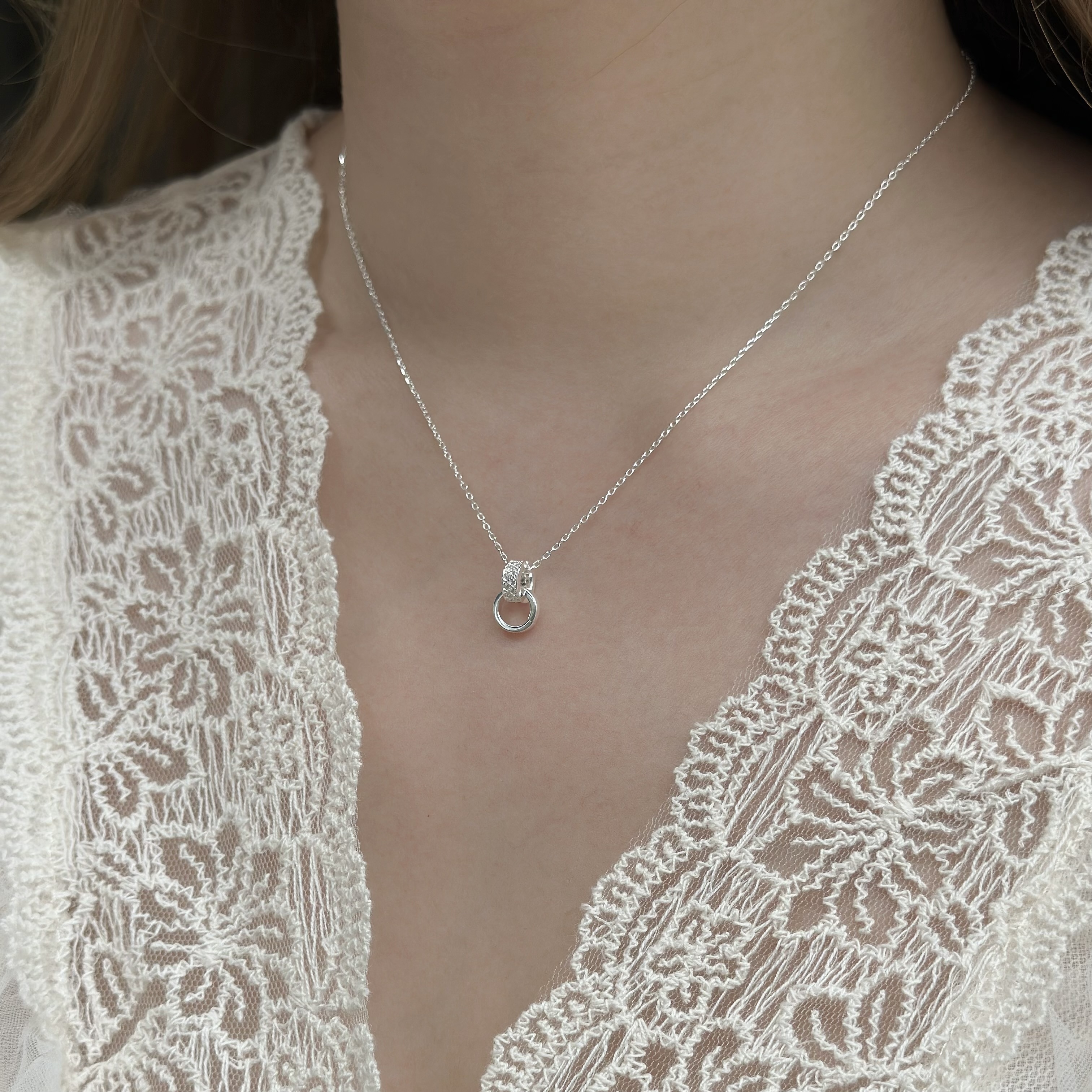 U35排鑽圓環純銀鎖骨鏈