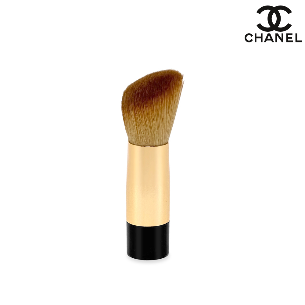 CHANEL 香奈兒 奢華晶鑽賦活粉底刷