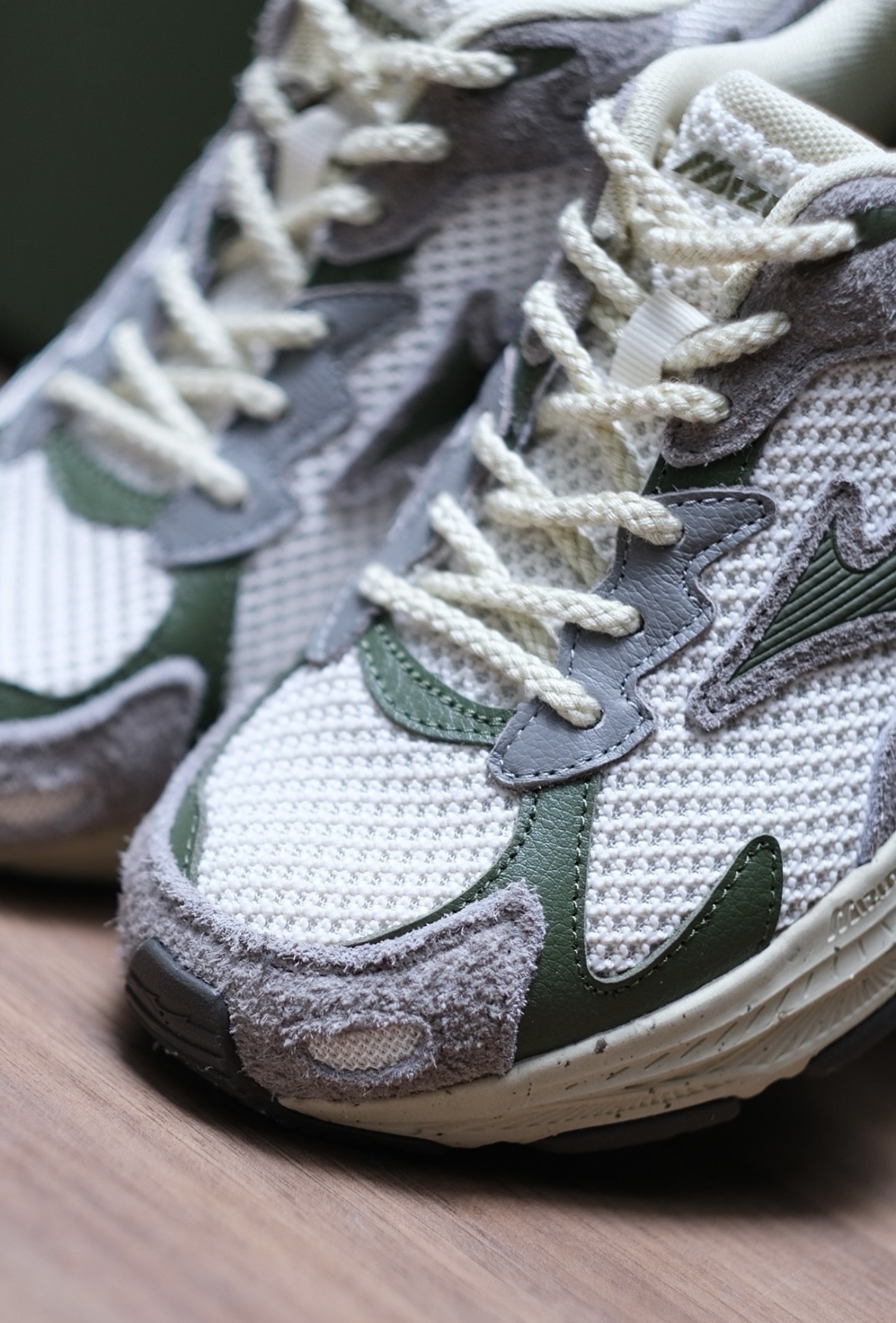 【代購】MIZUNO Racer S 復古跑鞋 灰綠 D1GH223520