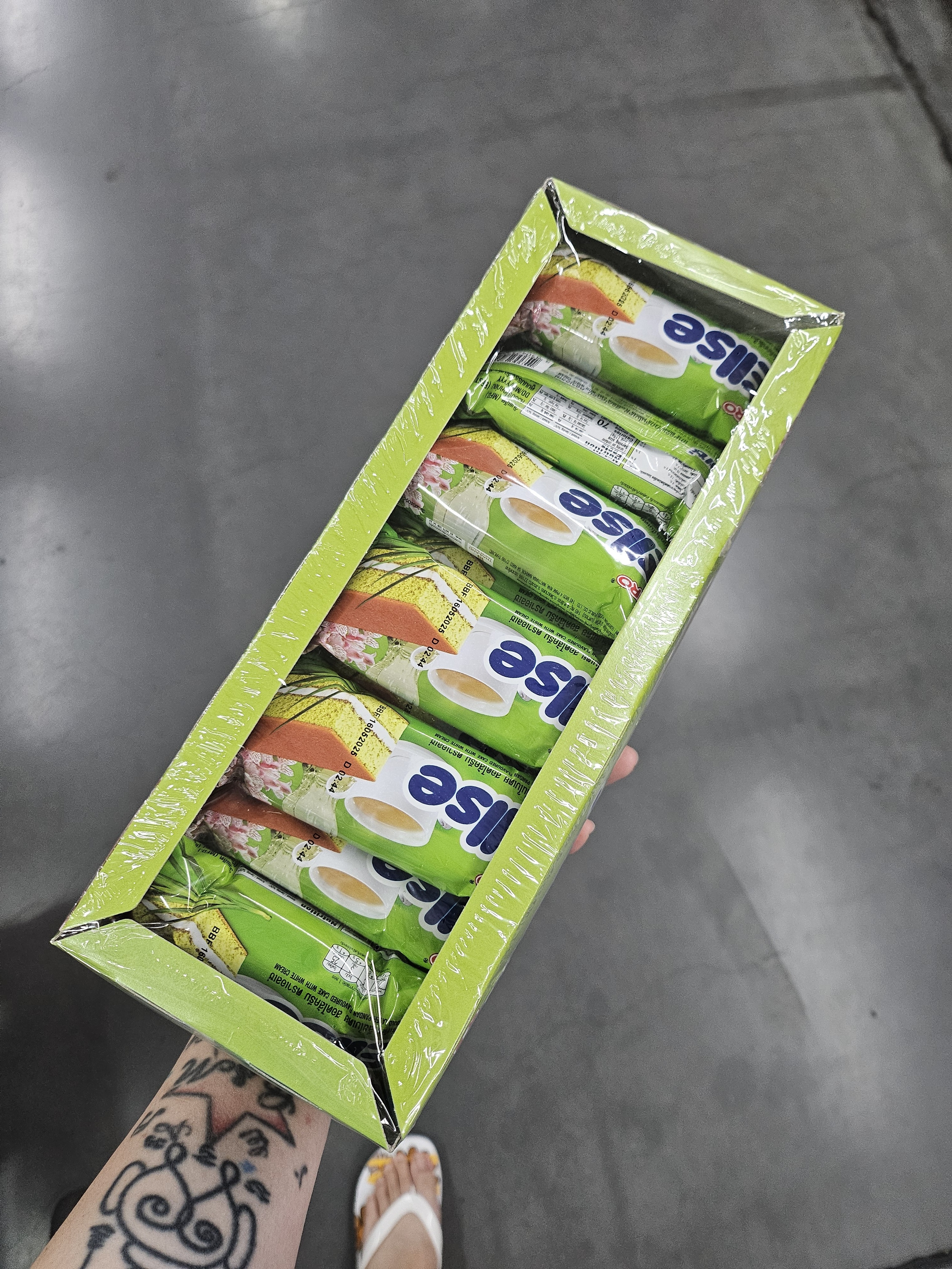 泰國 Ellse長方形夾心蛋糕 ,一盒24個  (T3 T505)