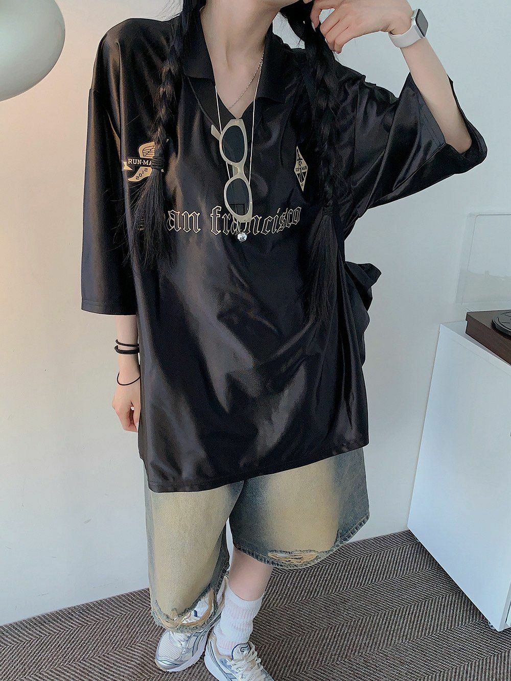 反V領英文字短袖Tee DEAN-023T